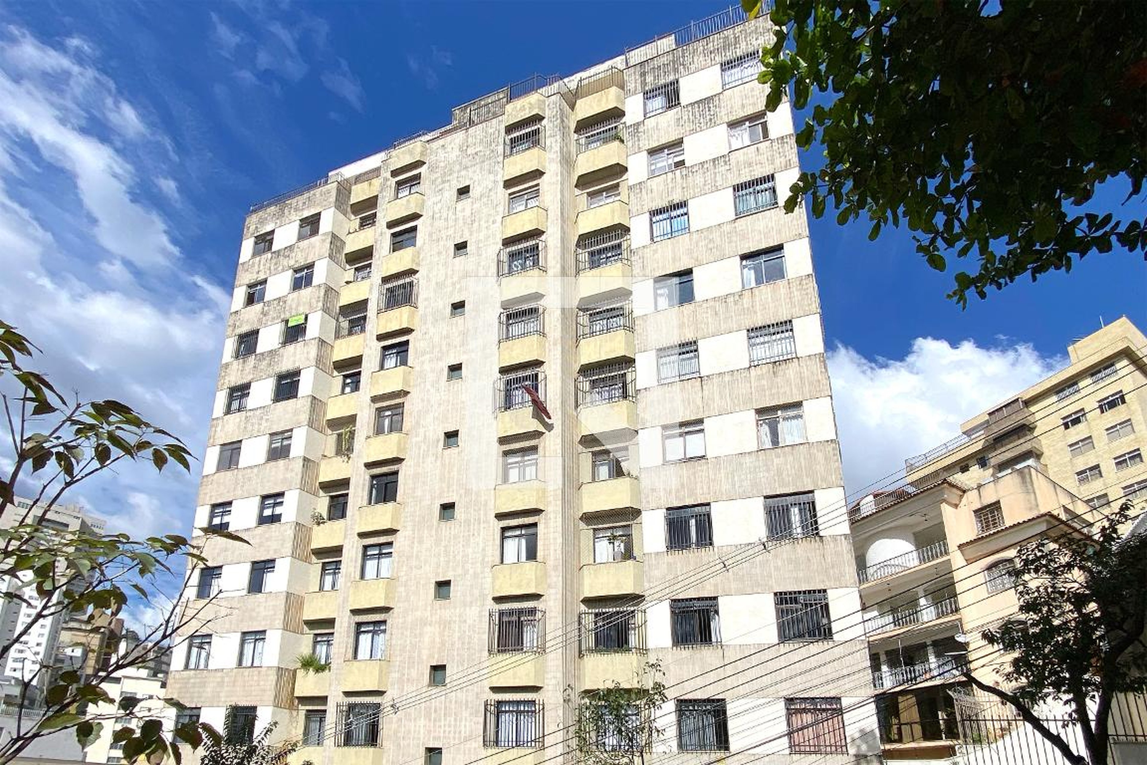 Fachada Condomínio Cristina Moreira Magalhães