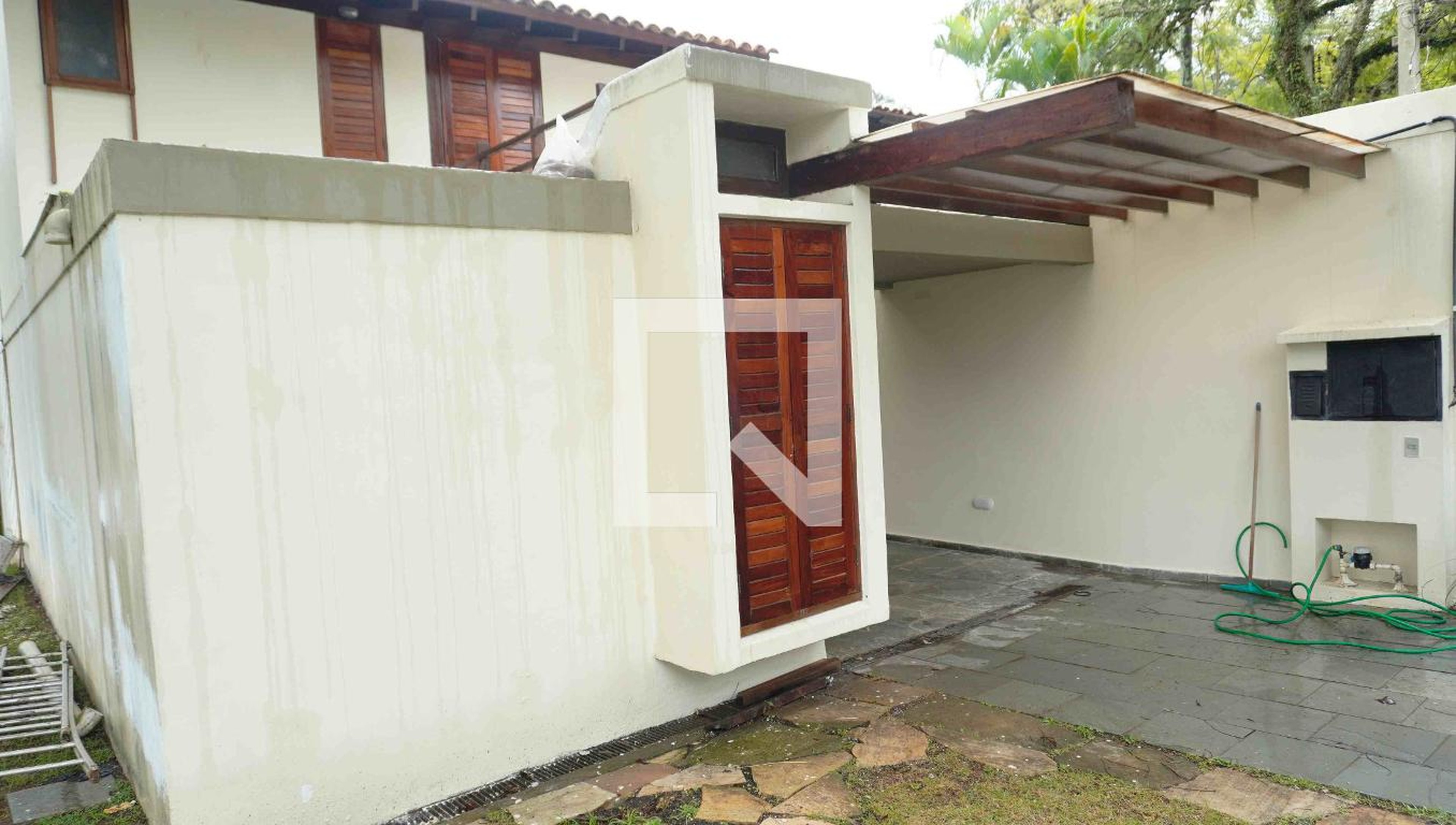 Fachada Condomínio em Alameda Madagascar, 65