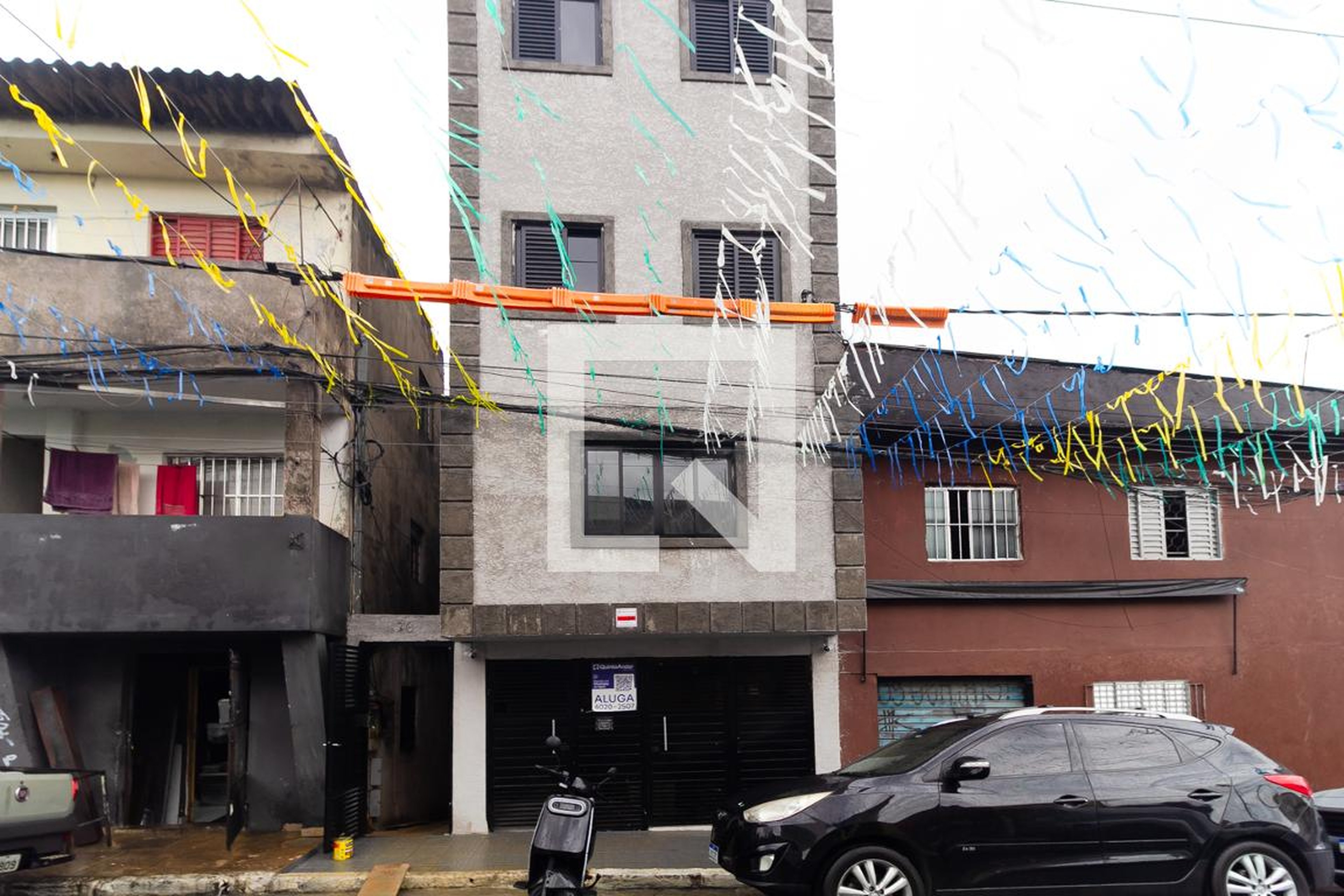 Fachada Condomínio em Rua Edgard Pinto César, 57