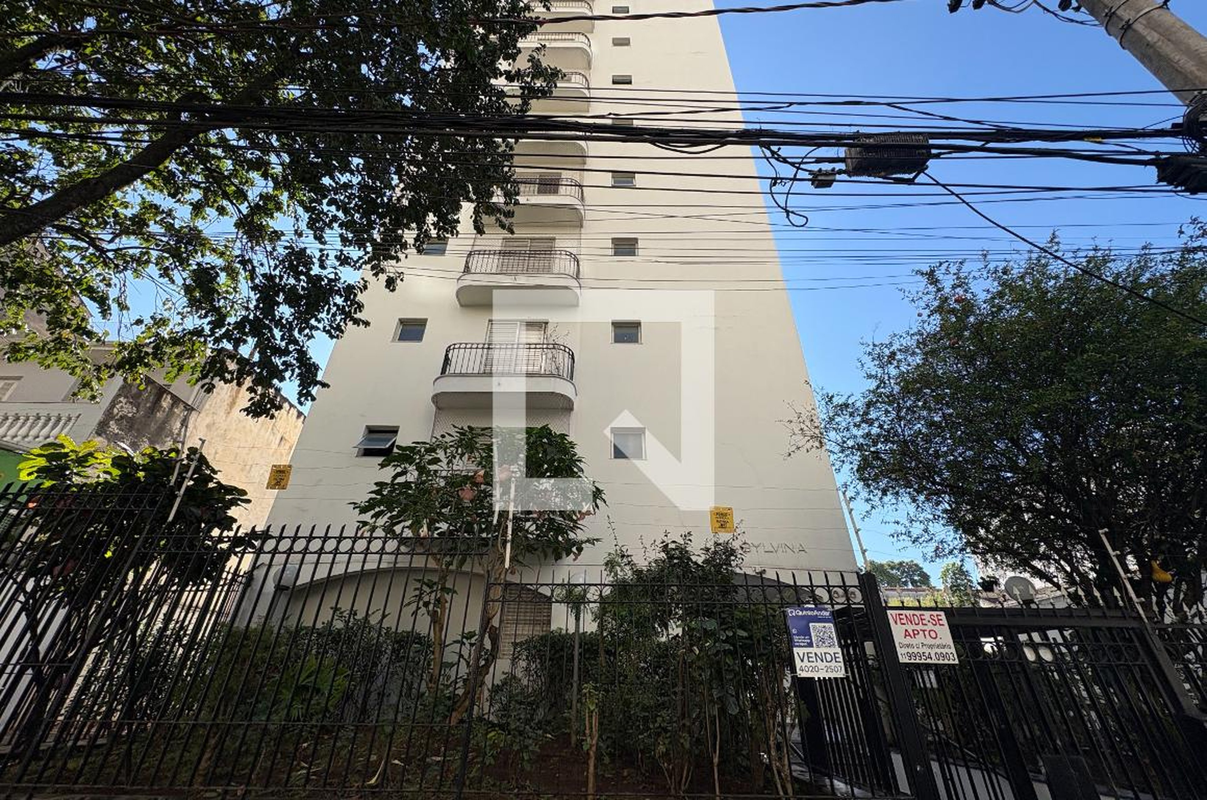 Fachada do Prédio Condomínio em Rua Bueno de Andrade, 645