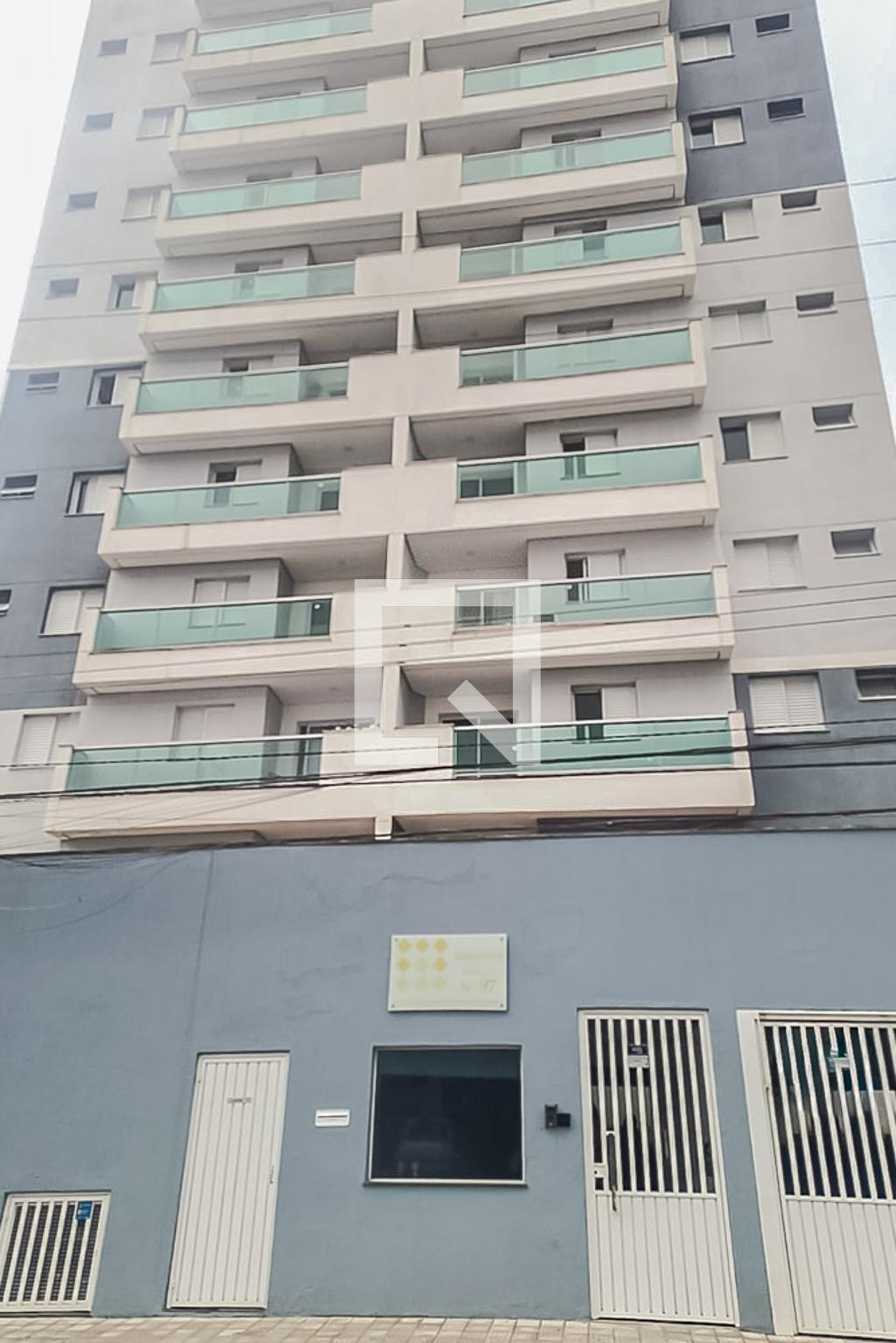 Fachada Condomínio em Rua Juscelino Kubitscheck de Oliveira, 97