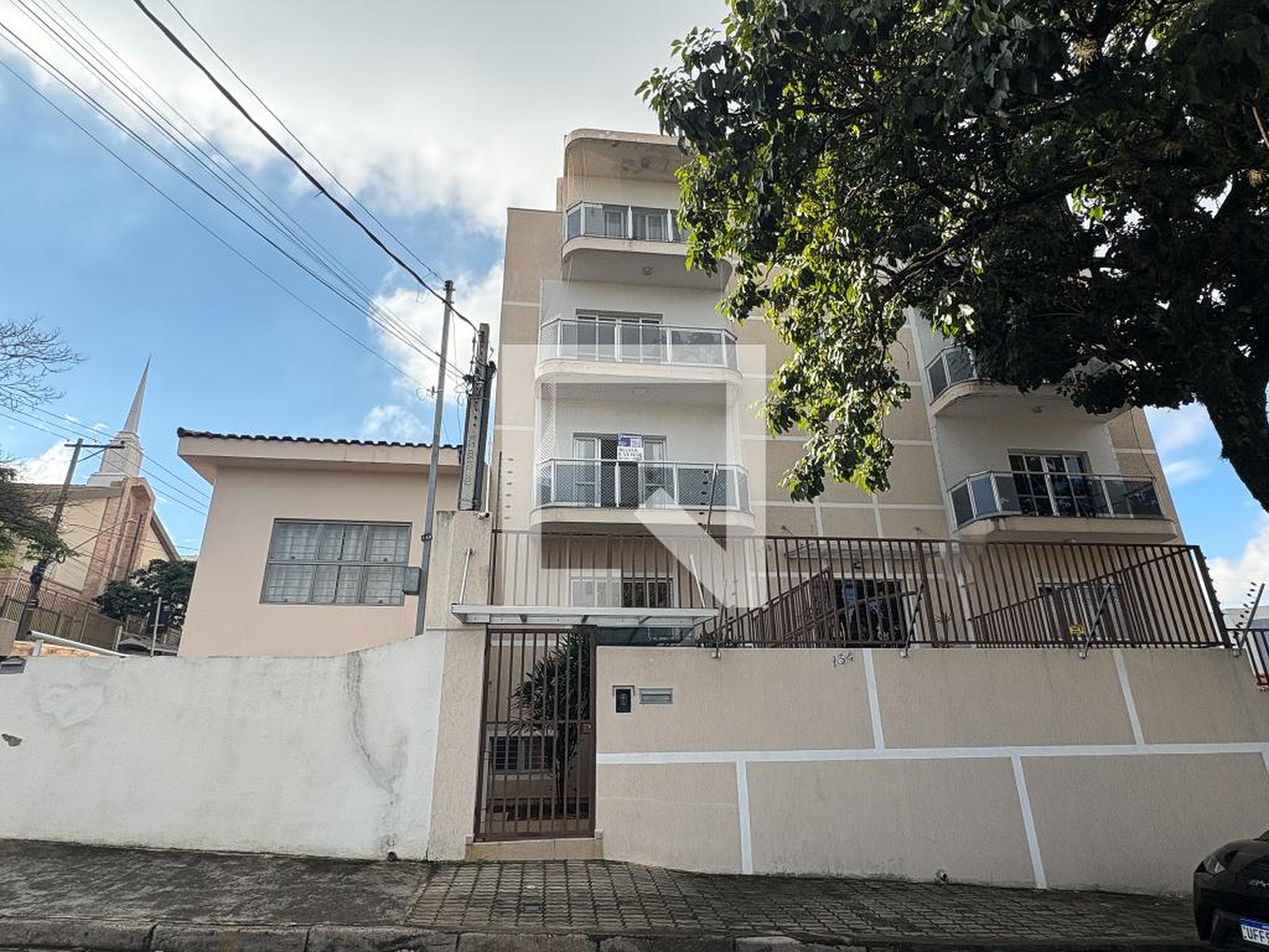 Fachada Condomínio em Rua Abolição, 134