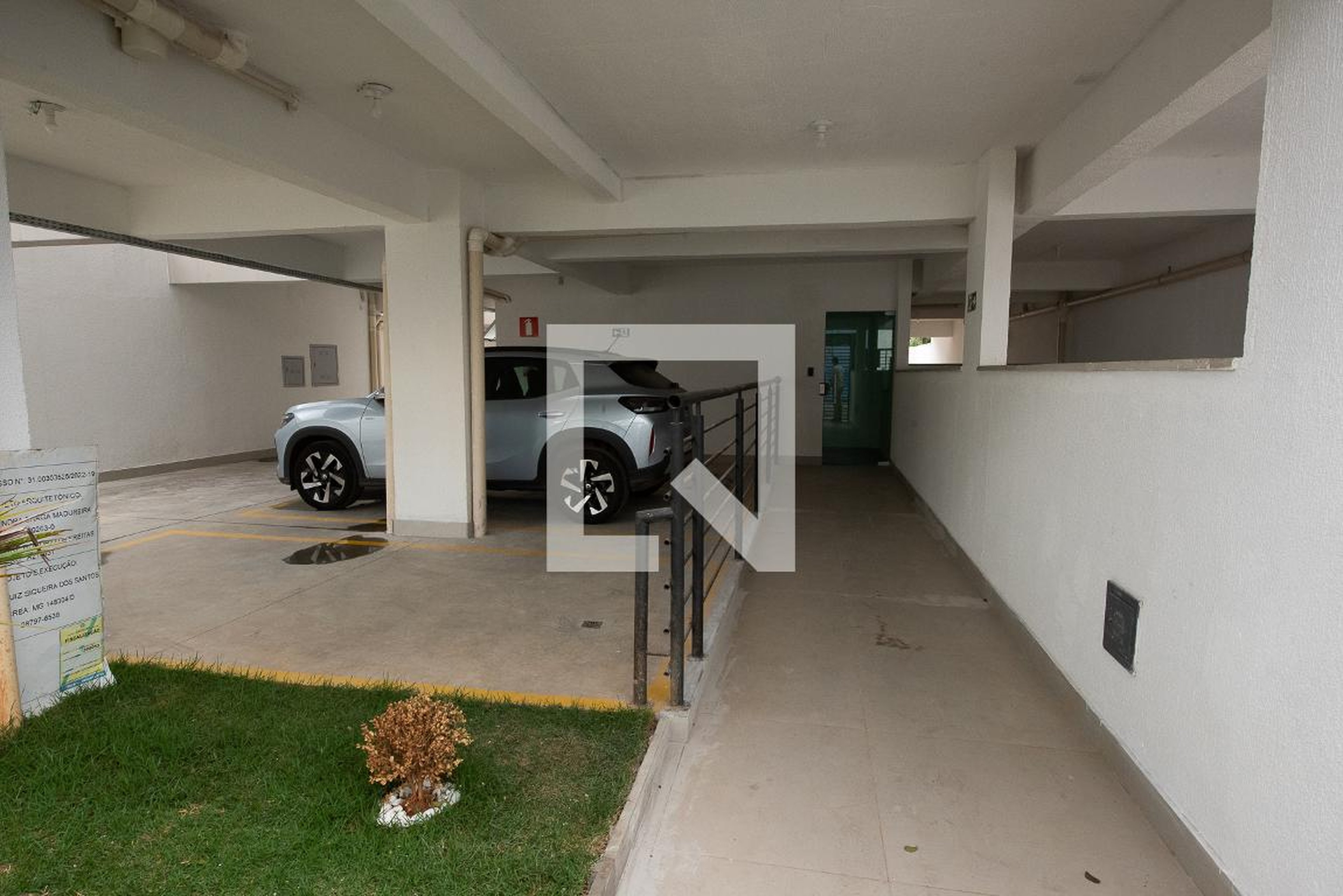Hall de entrada Condomínio em Rua São Paulo da Cruz, 470