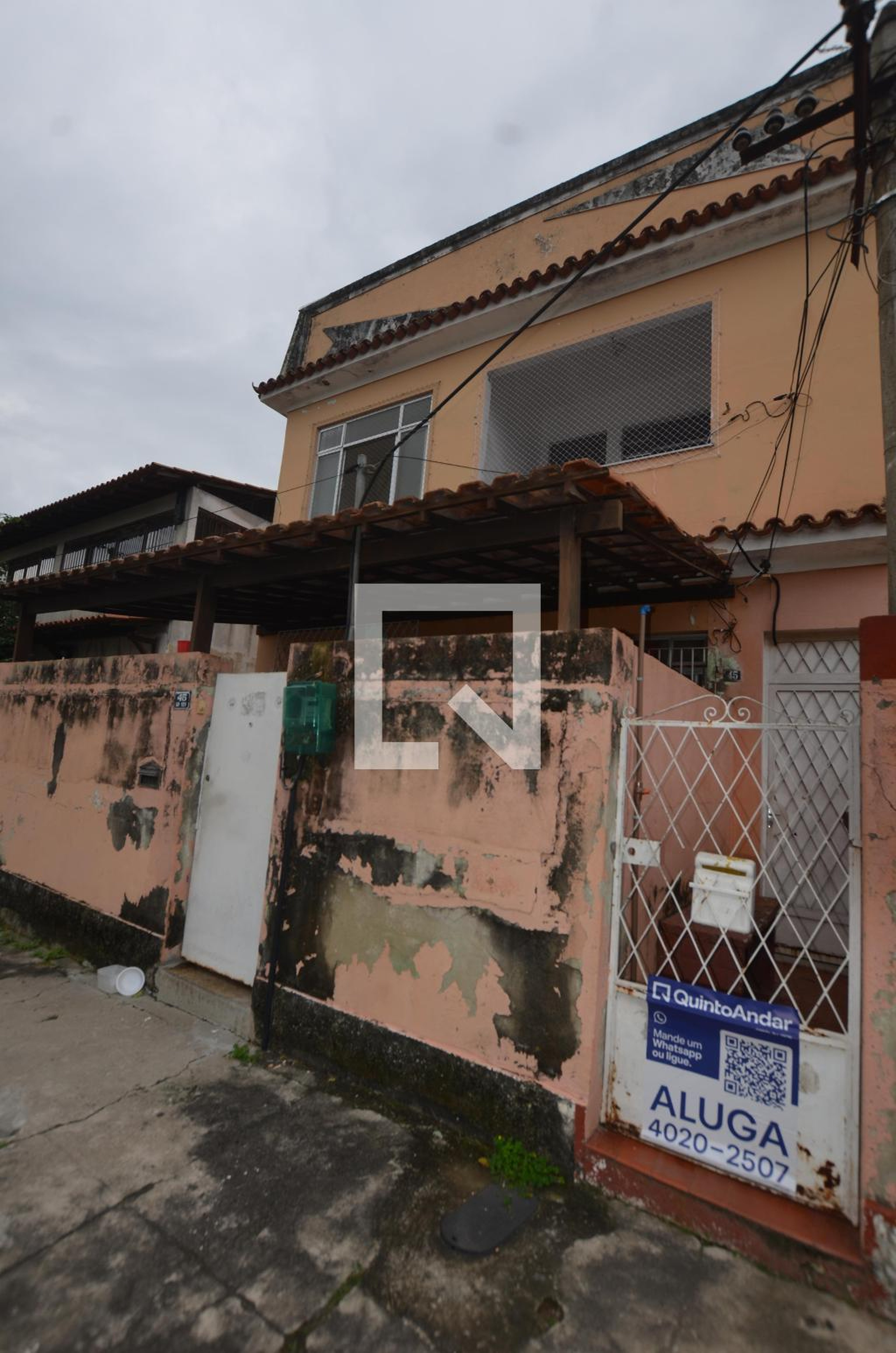 Fachada Condomínio em Rua Quaresma, 45