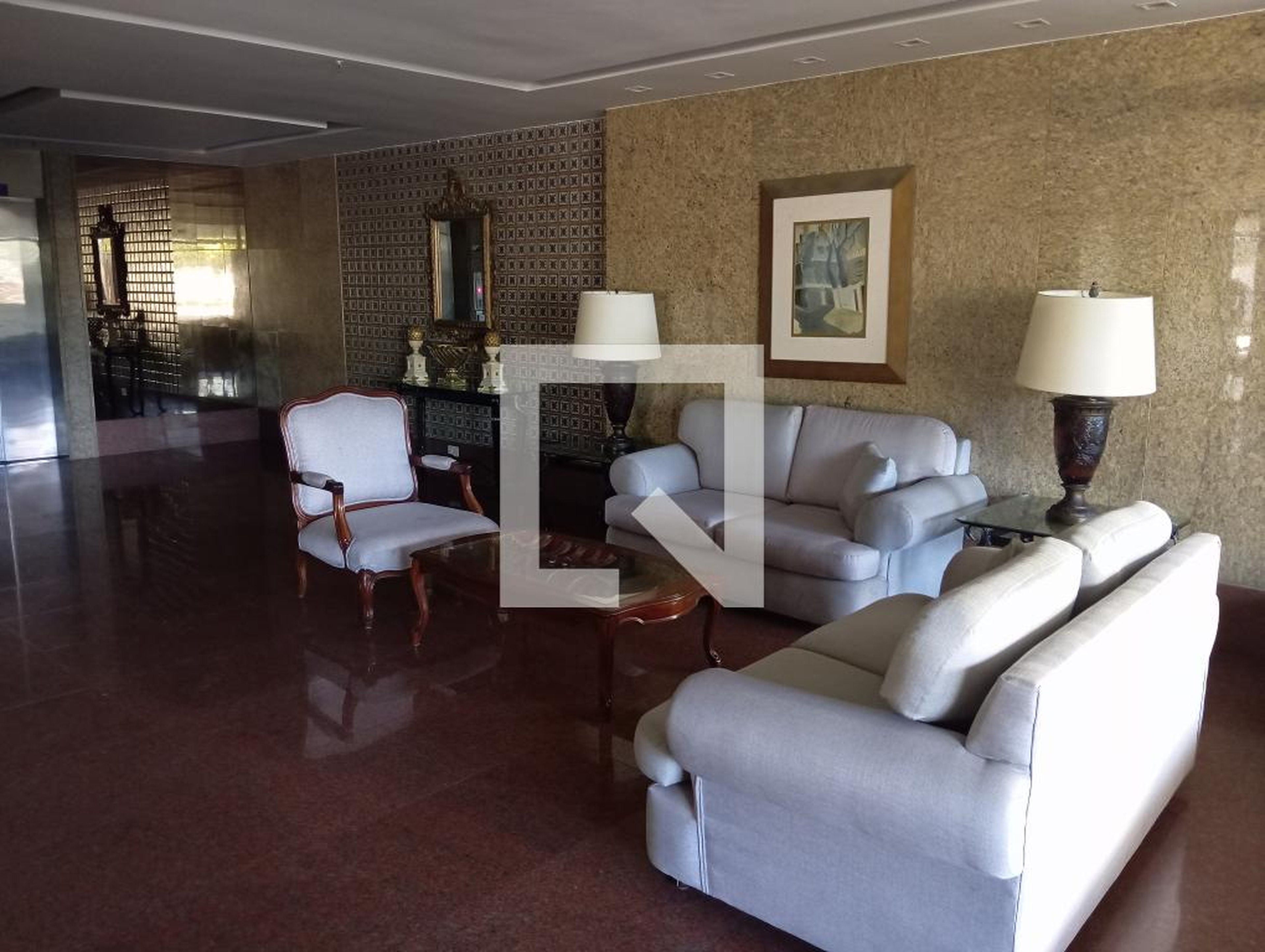 Hall de entrada Condomínio em Avenida Lúcio Costa, 3364