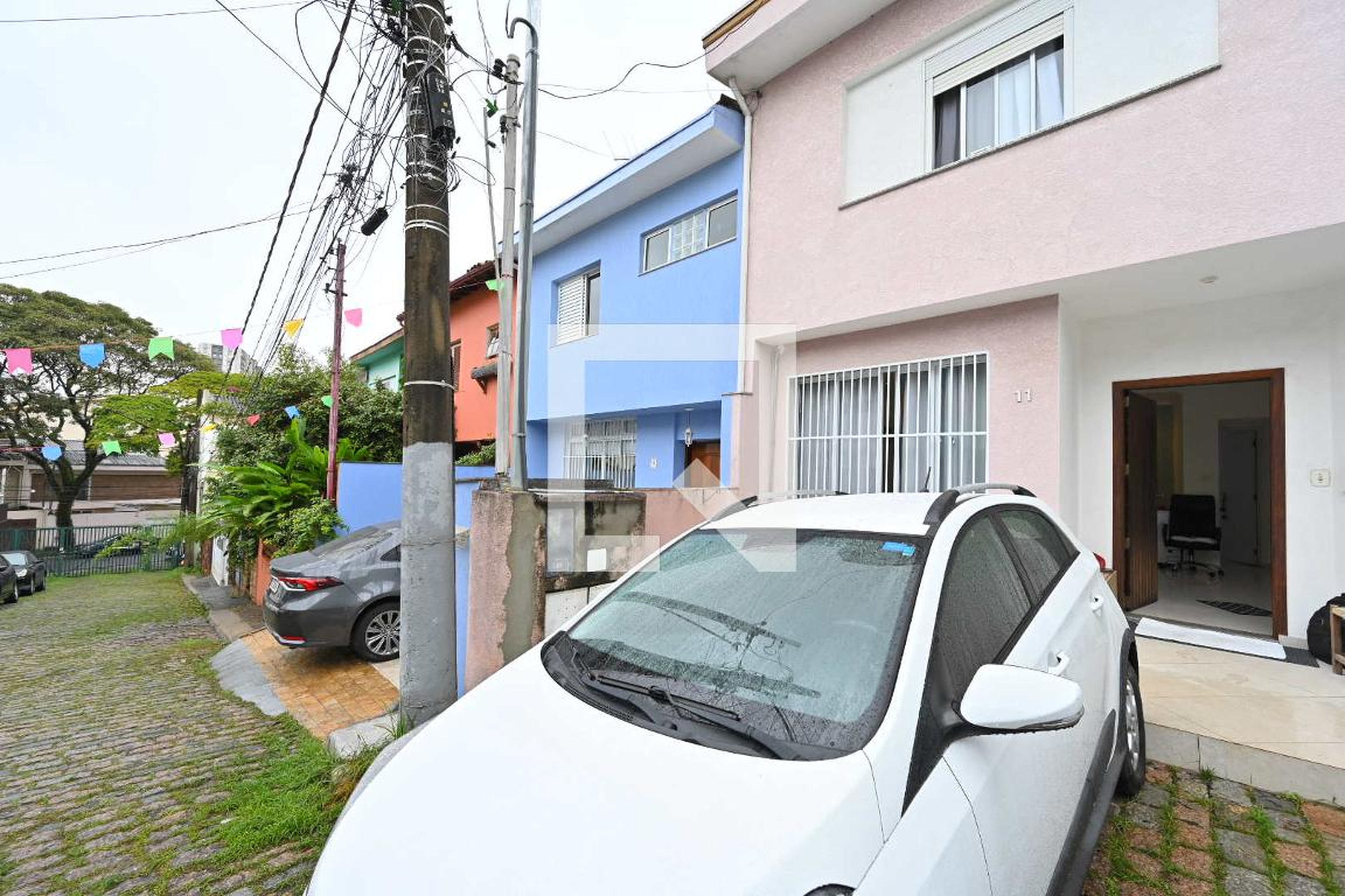 Fachada Condomínio em Rua Itaipu, 354