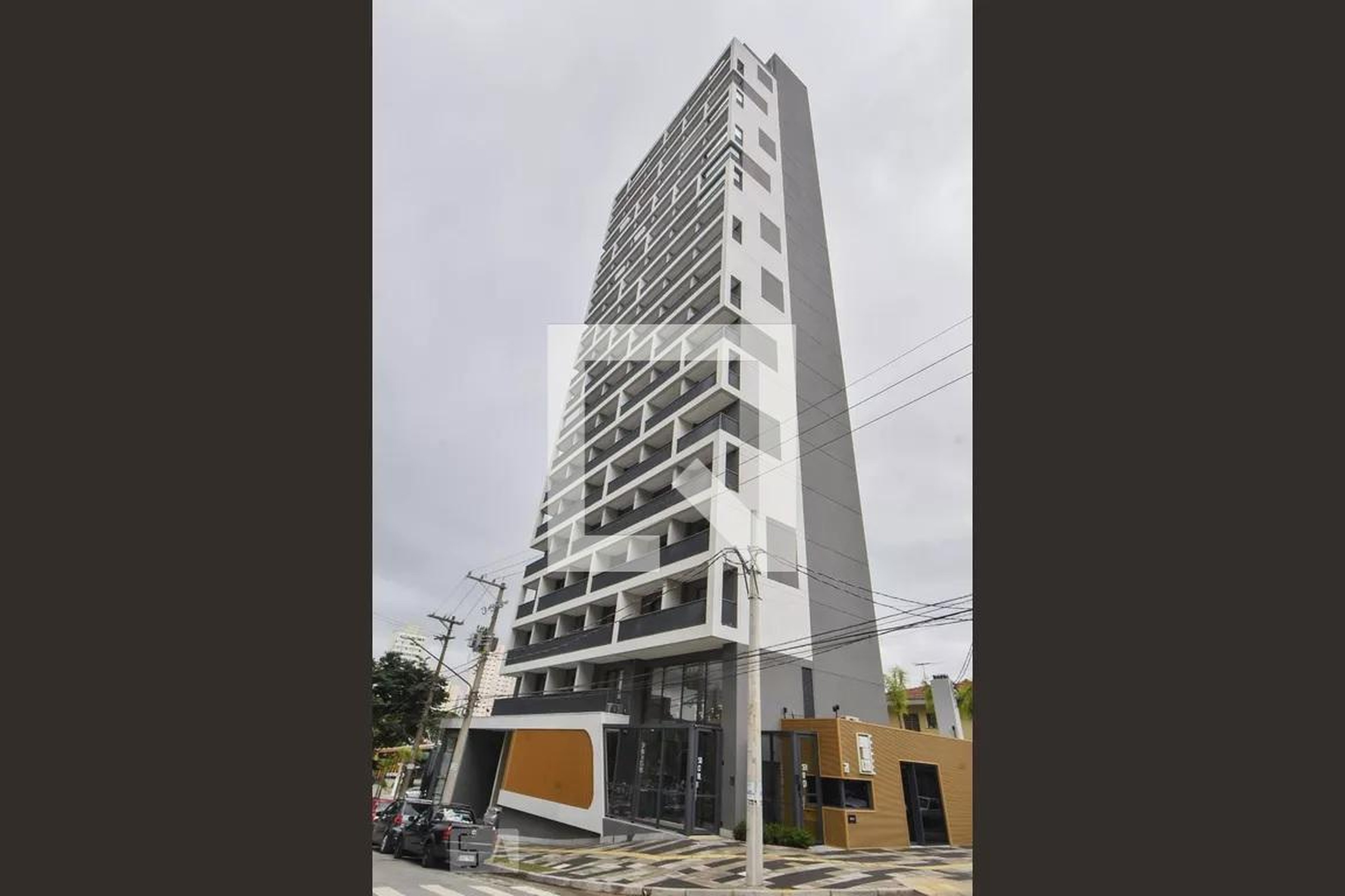 Fachada Condomínio em Avenida Roque Petroni Júnior, 1321