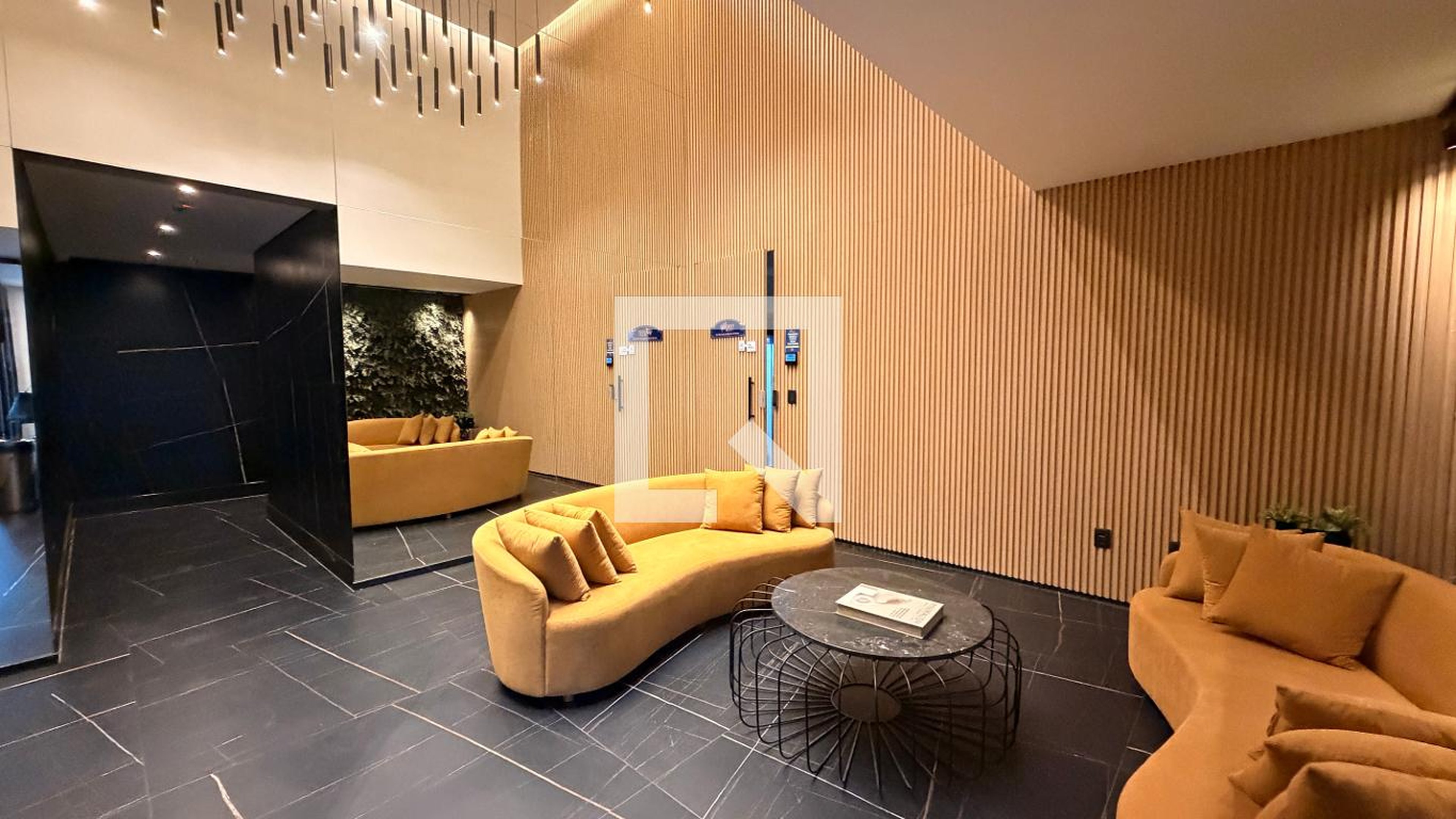 Hall de entrada - Hub Compact Life