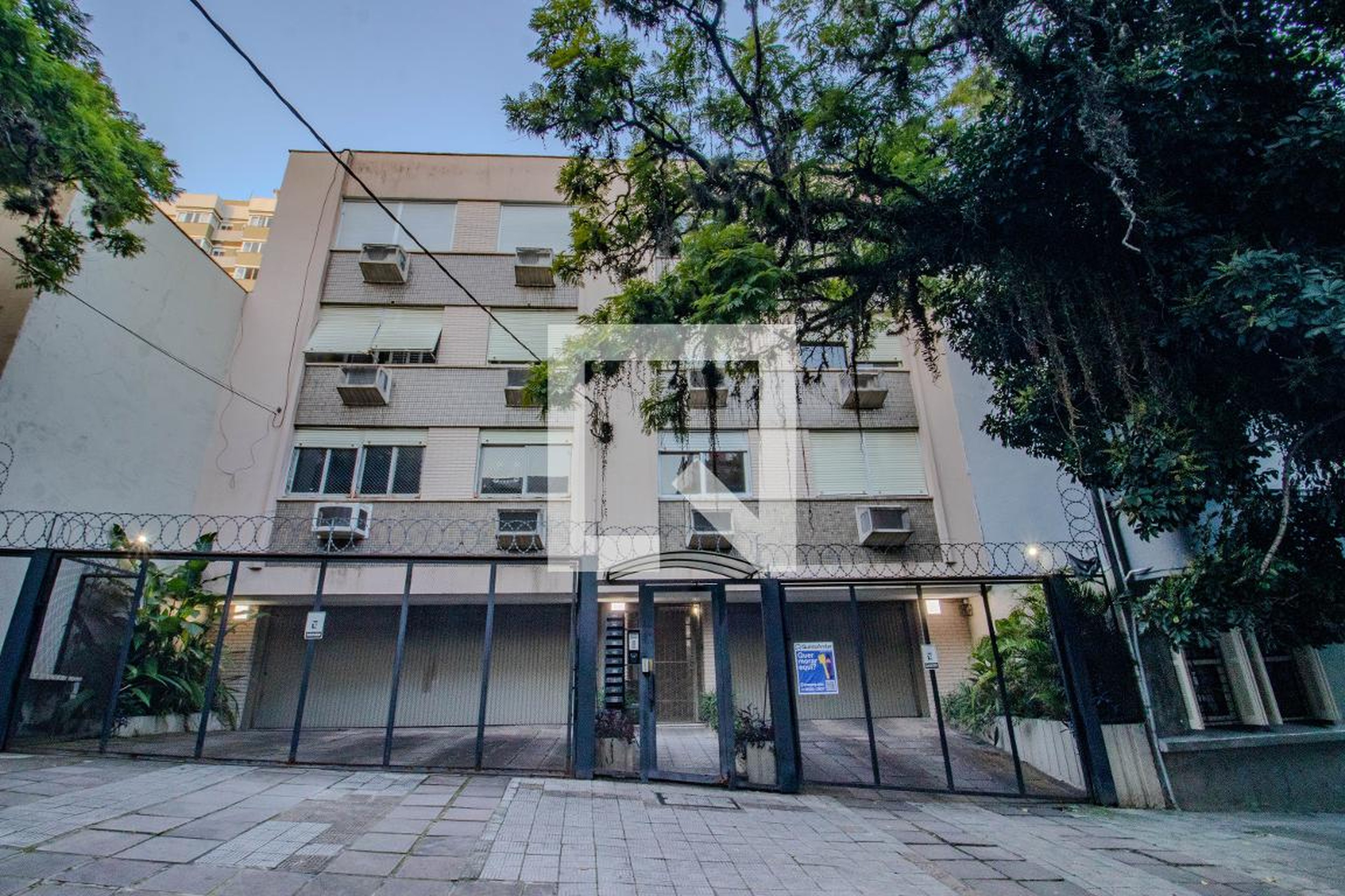 Fachada Condomínio em Rua Felipe Camarão, 230