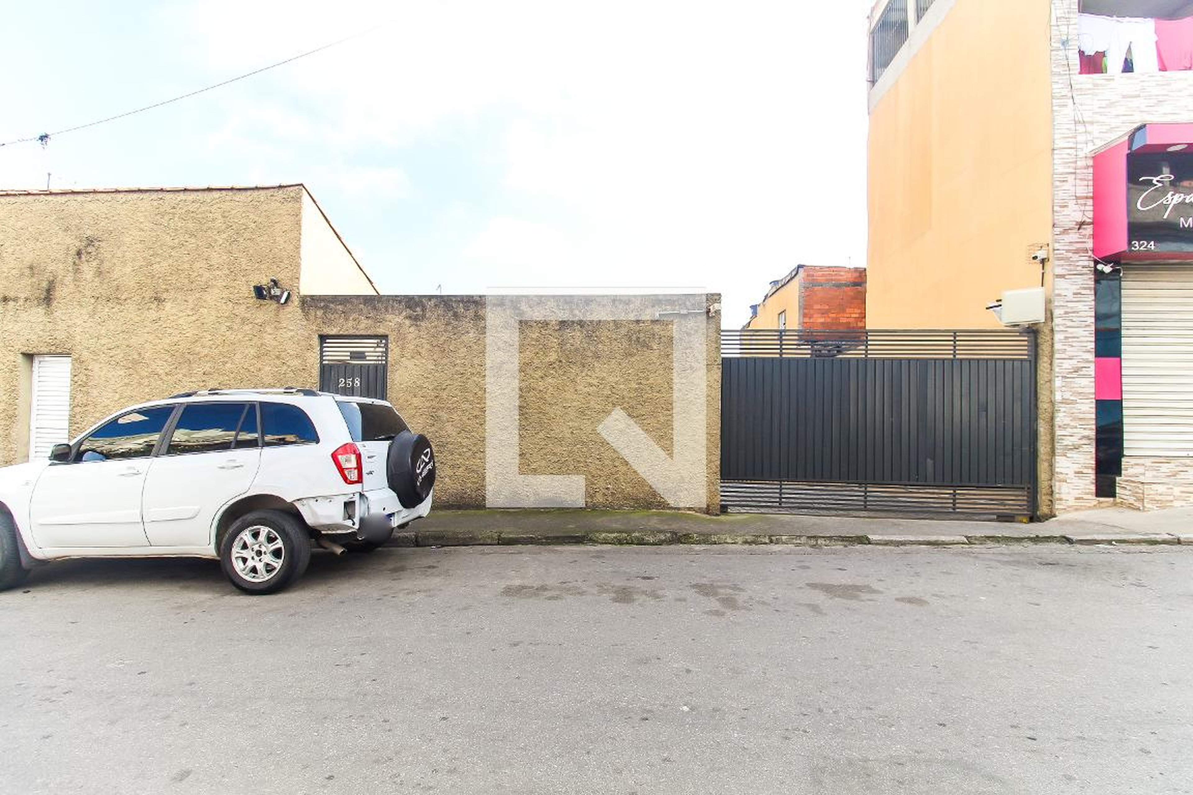 Fachada Condomínio em Rua Jerônimo Pedroso Barros, 258