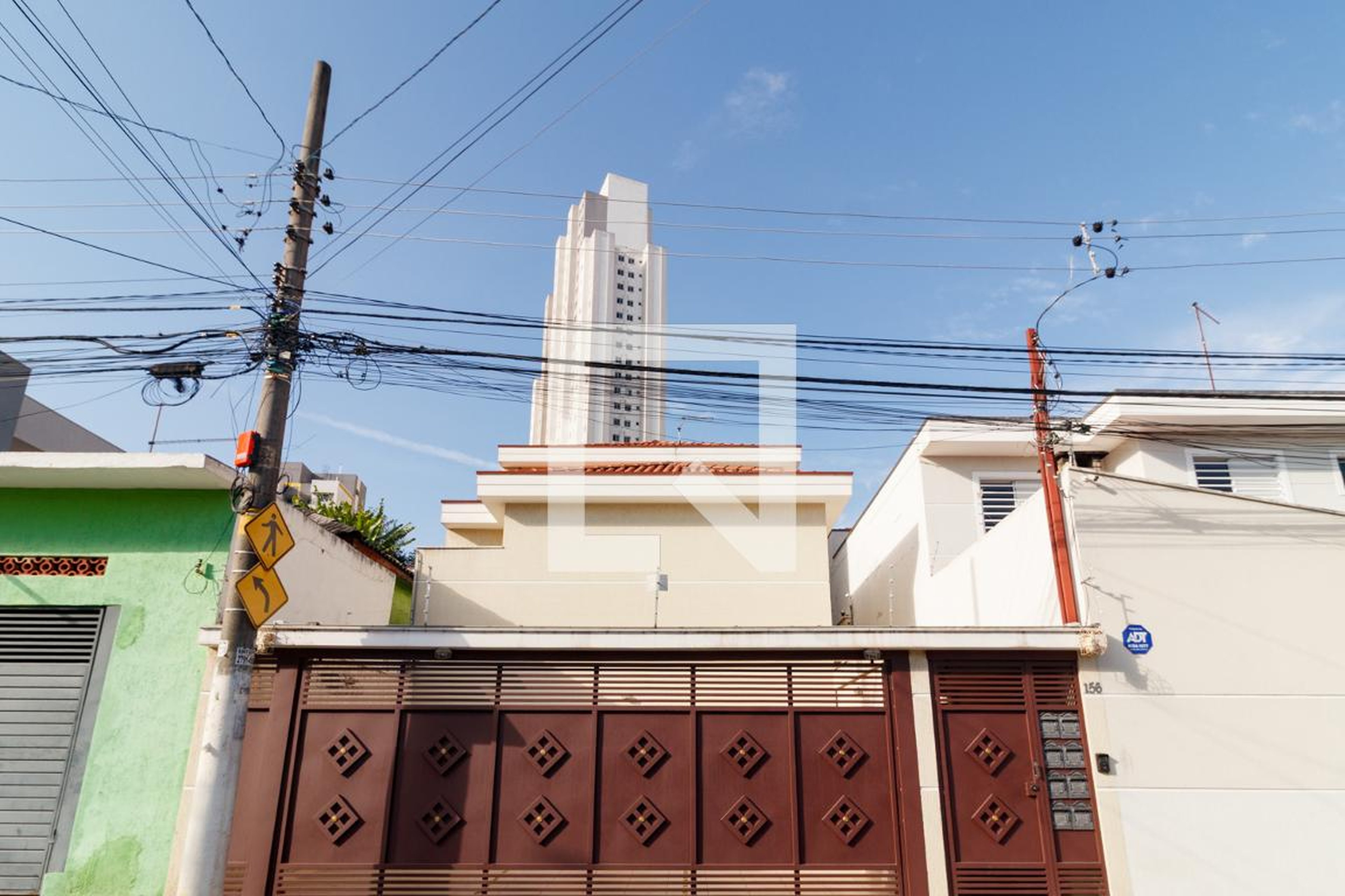 Fachada Condomínio em Rua Nápoles, 56