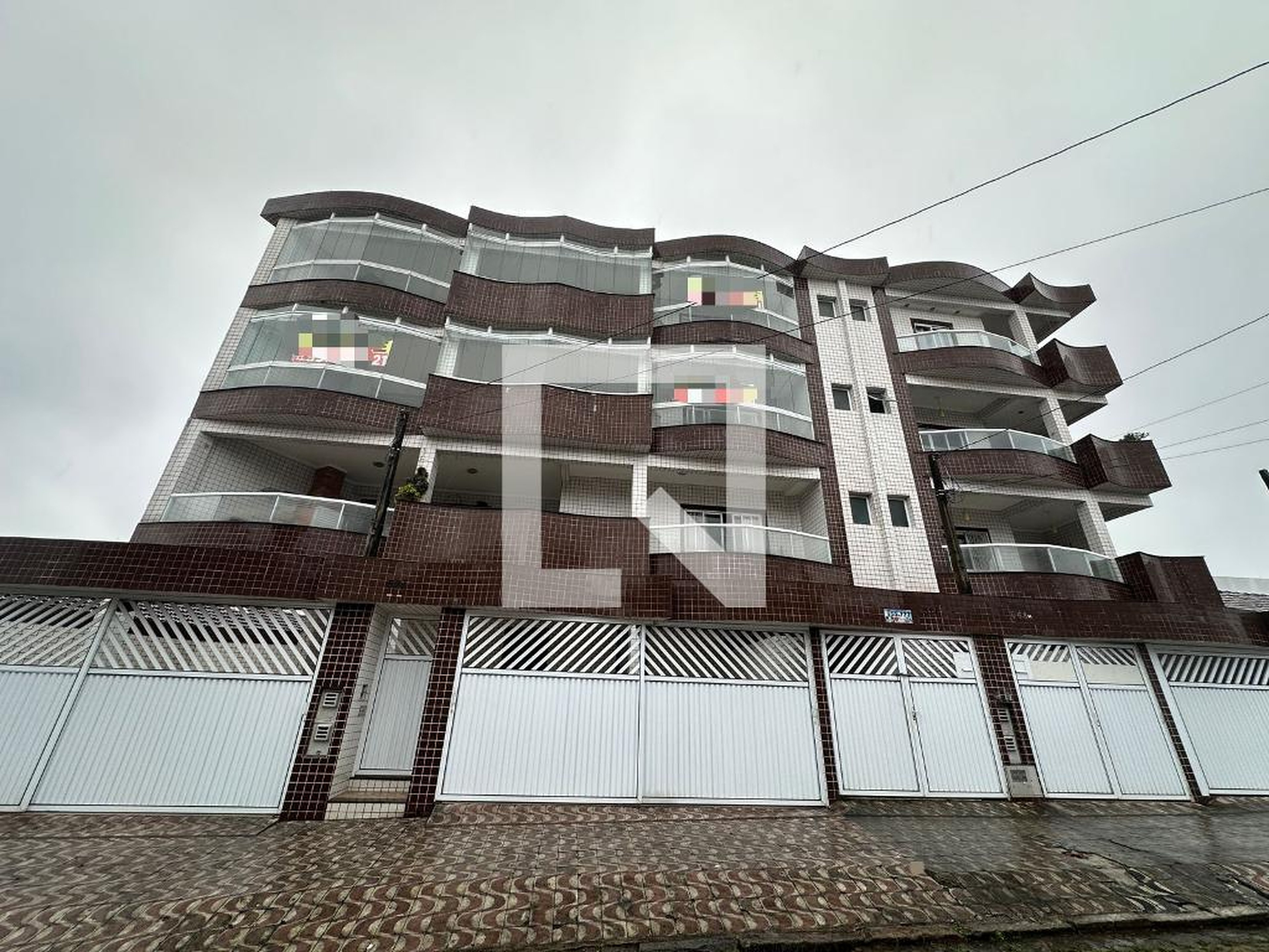 Fachada do Prédio Condomínio em Rua Visconde de Tamandaré, 574