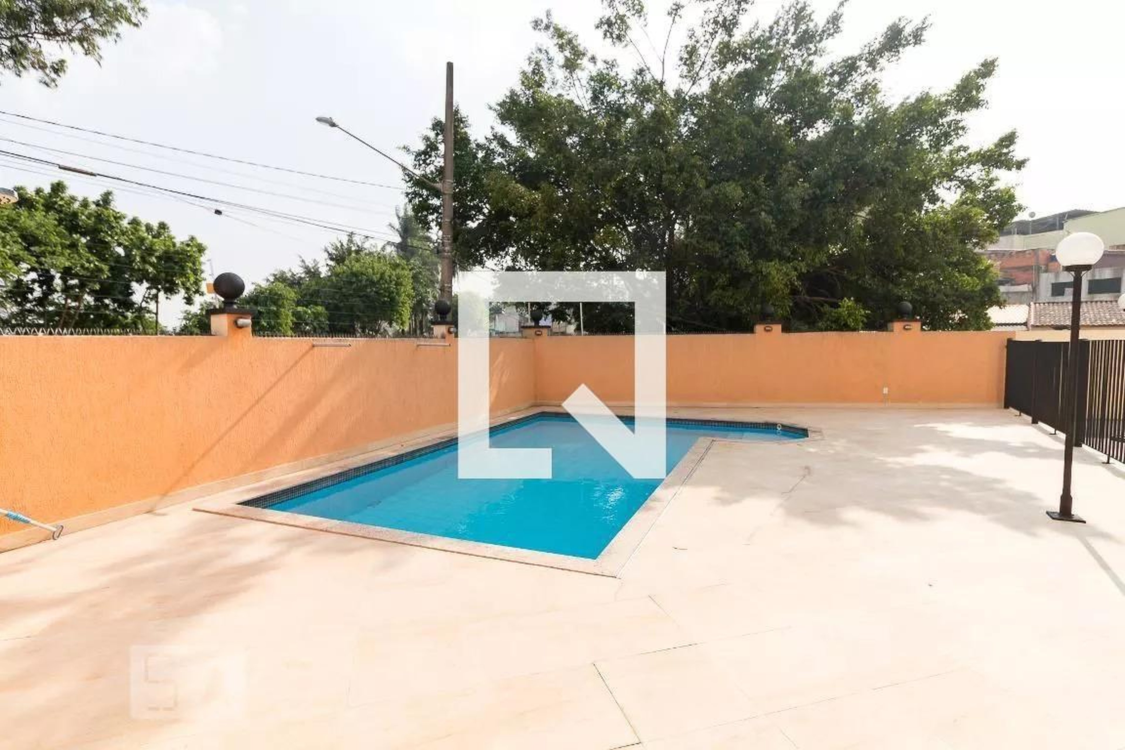 Piscina - Thaís
