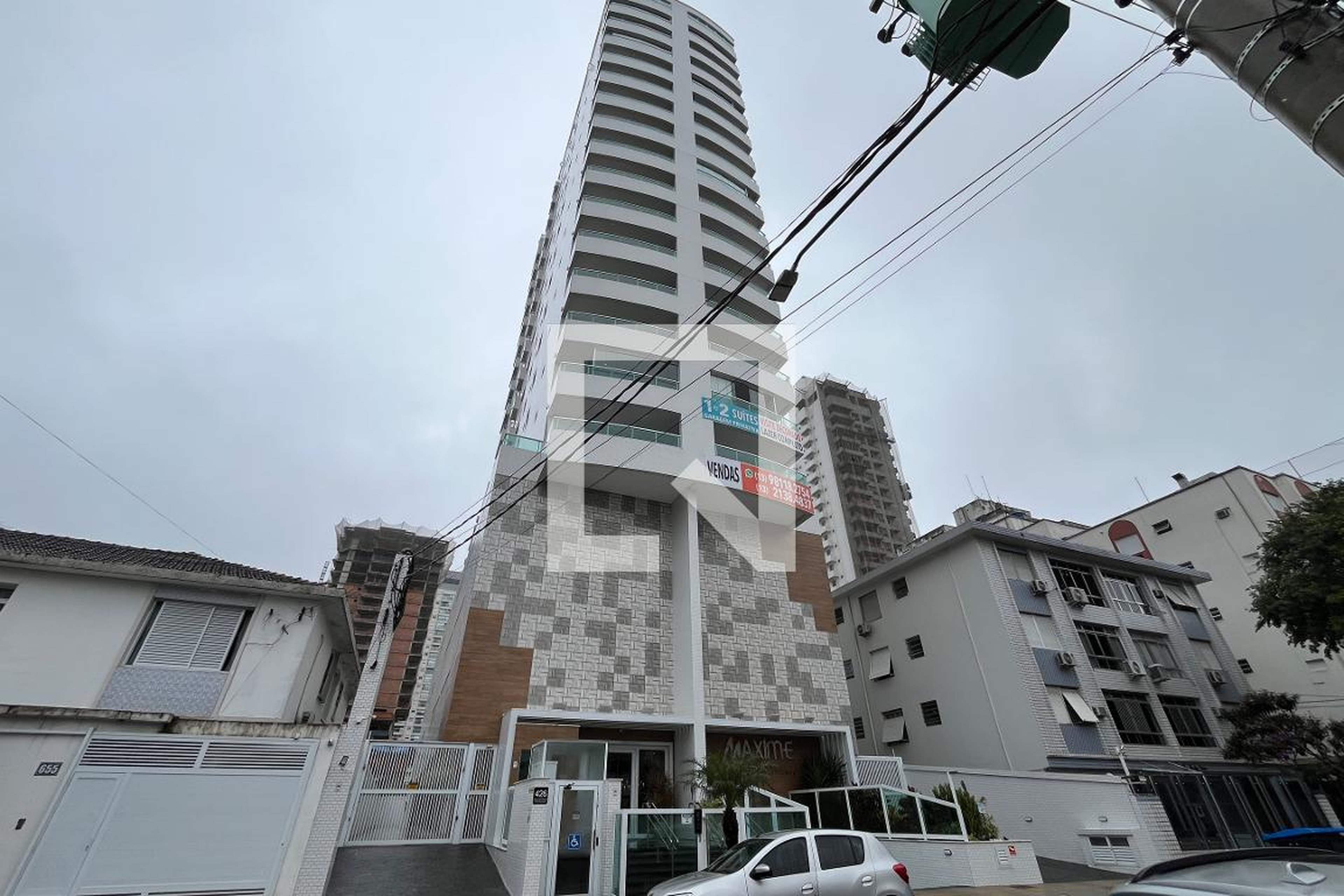 Fachada Condomínio em Rua Dona Maria Máximo, 426