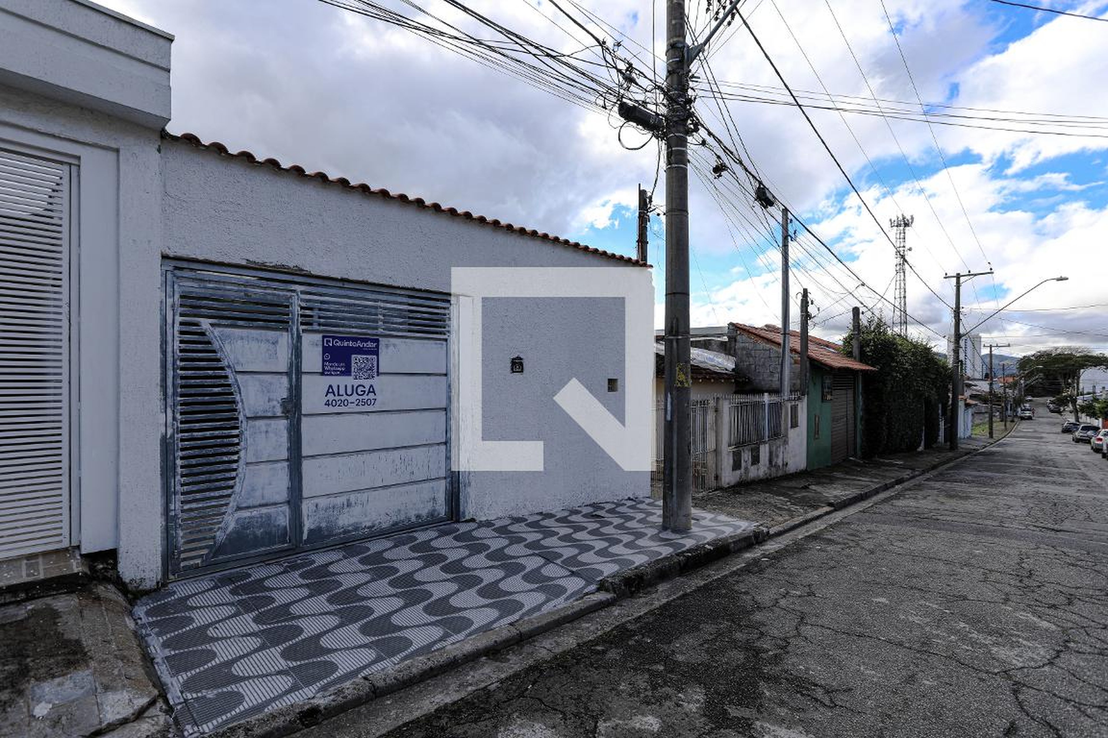 Fachada Condomínio em Rua João Custódio, 230