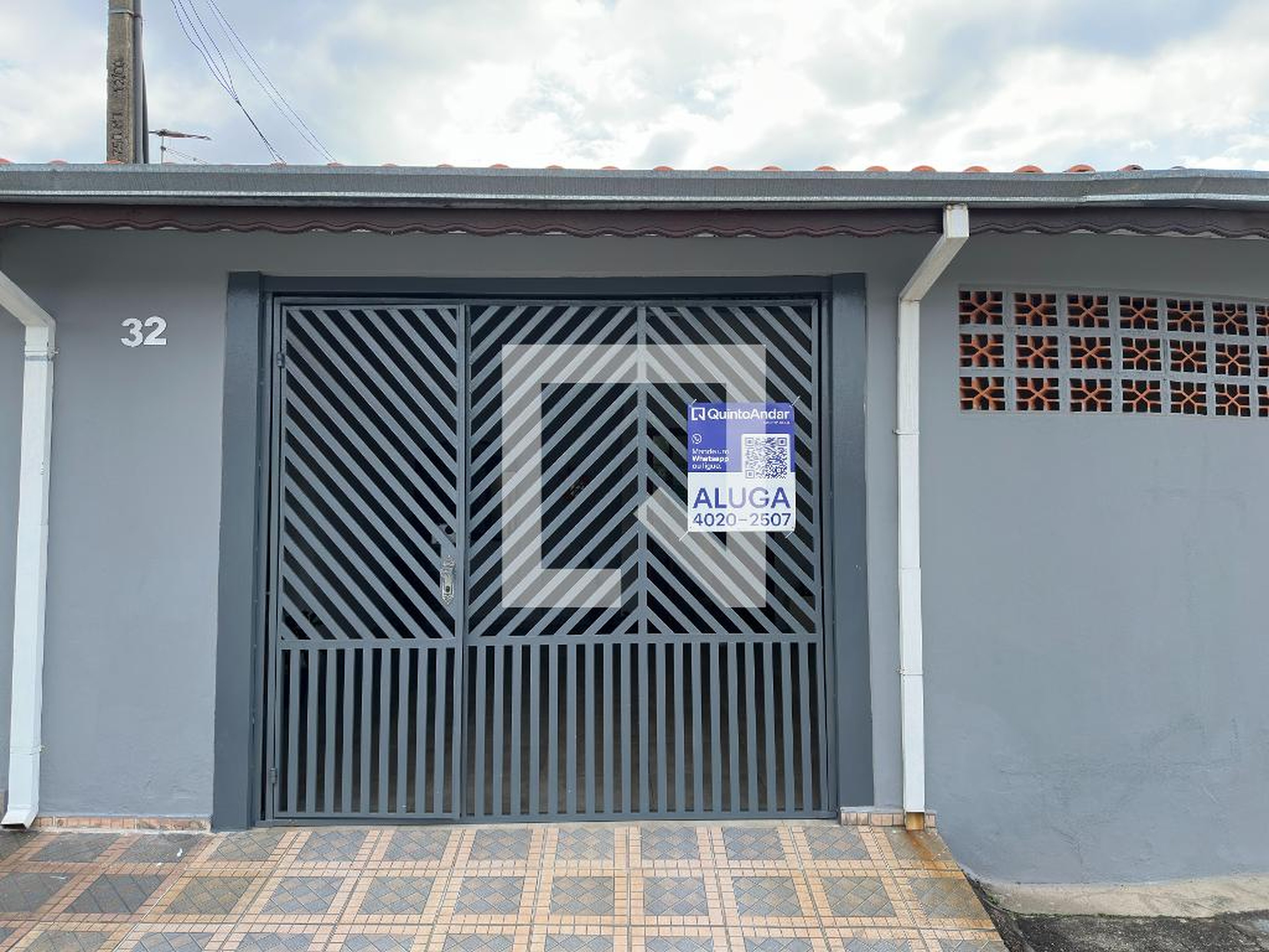 Fachada Condomínio em Rua José Castrioto, 147