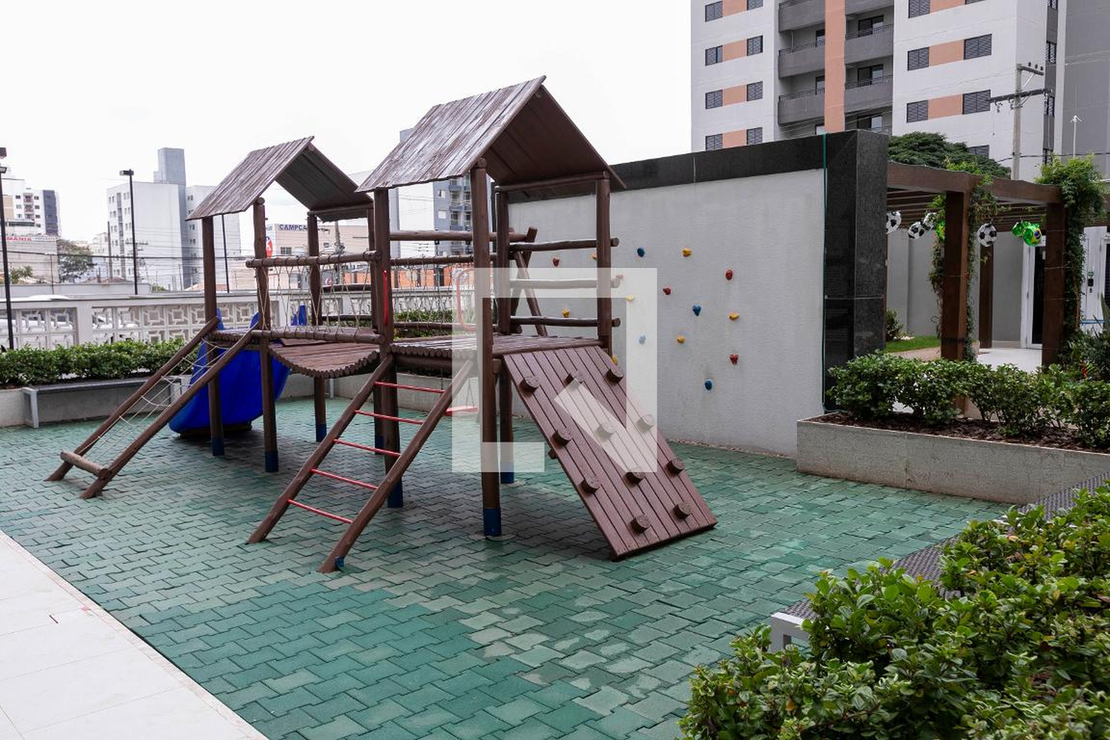 PLAYGROUND - Living Vision
