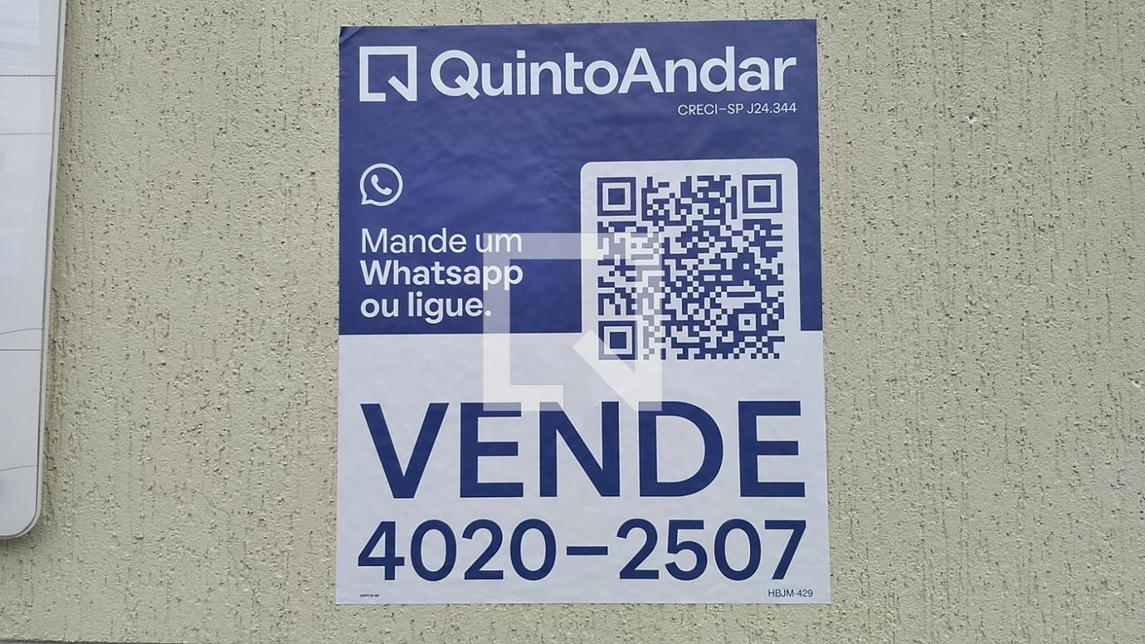 Fachada Condomínio em Rua Heráclito Graça, 116