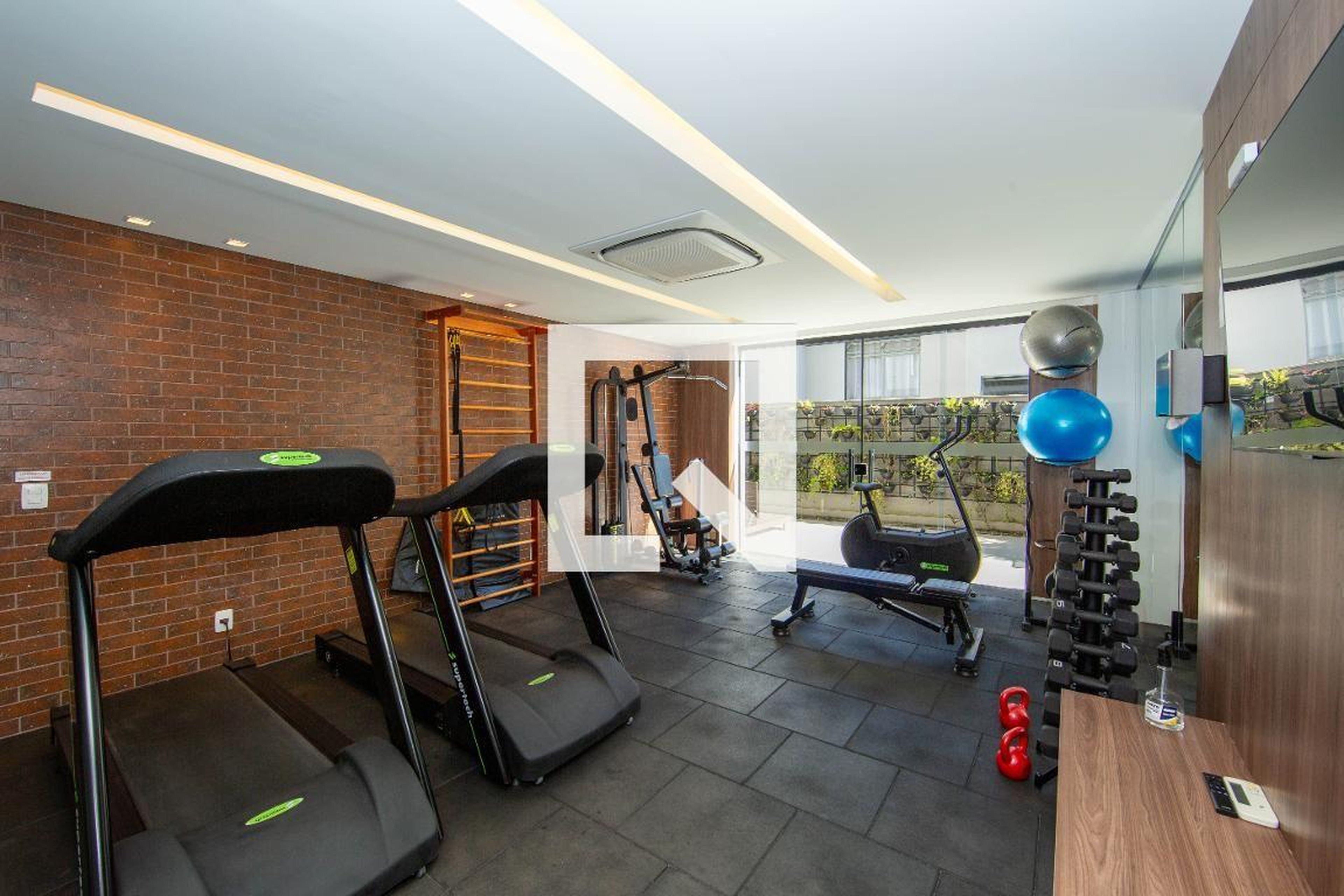 Academia - Studio Modern Lifestyle