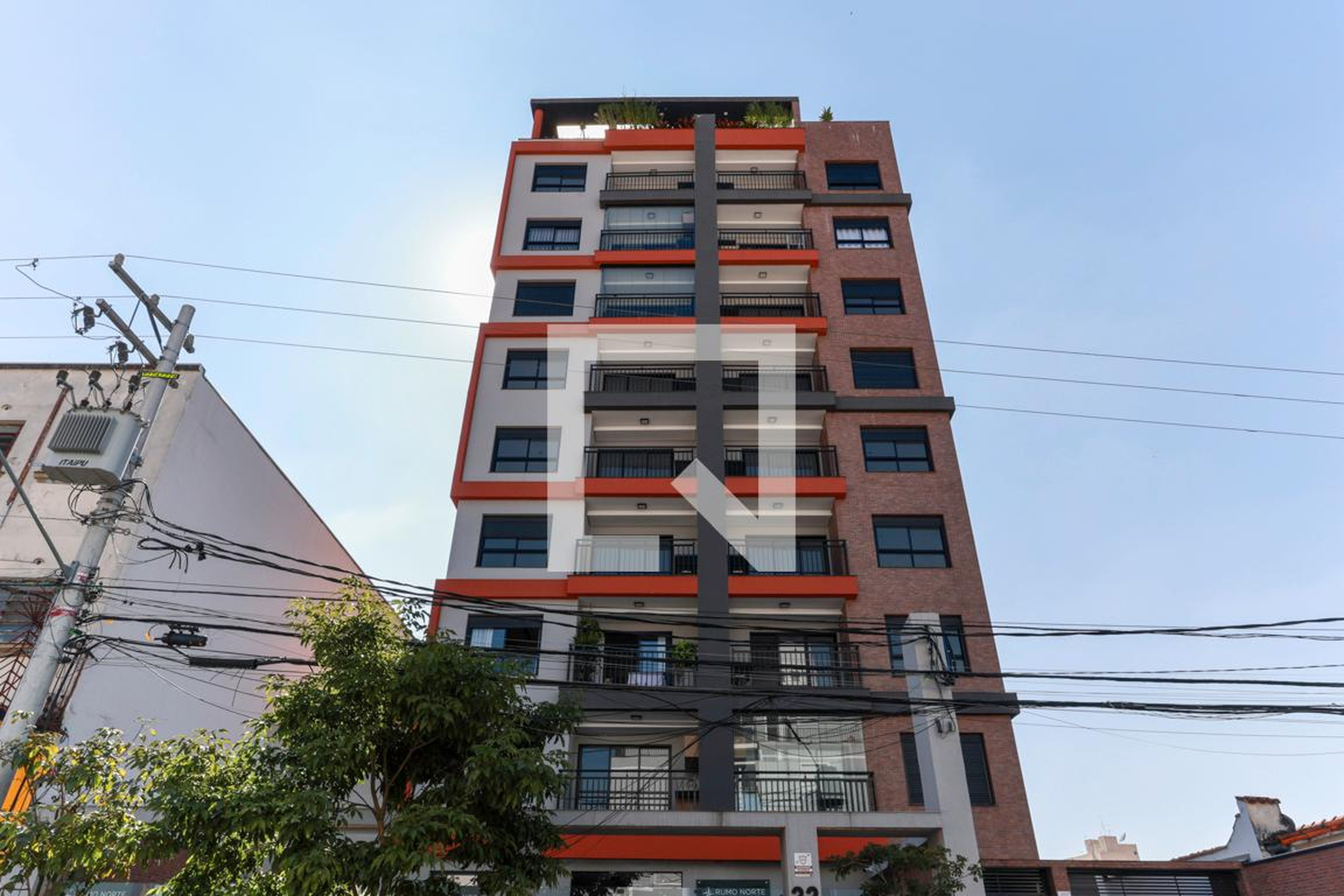 Fachada do prédio Condomínio em Rua Capitão Rabelo, 33