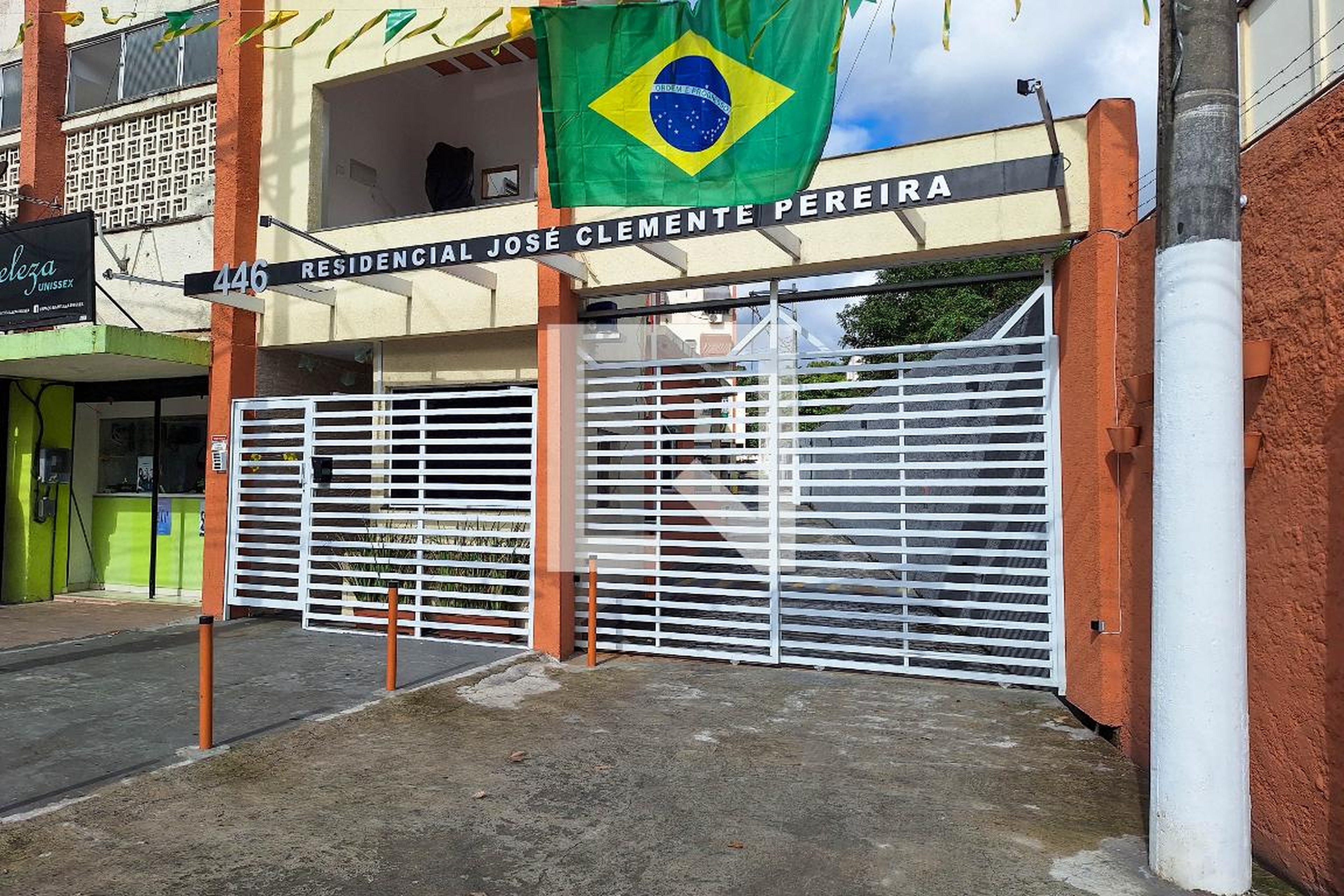 Fachada Condomínio Conjunto Residencial José Clemente Pereira