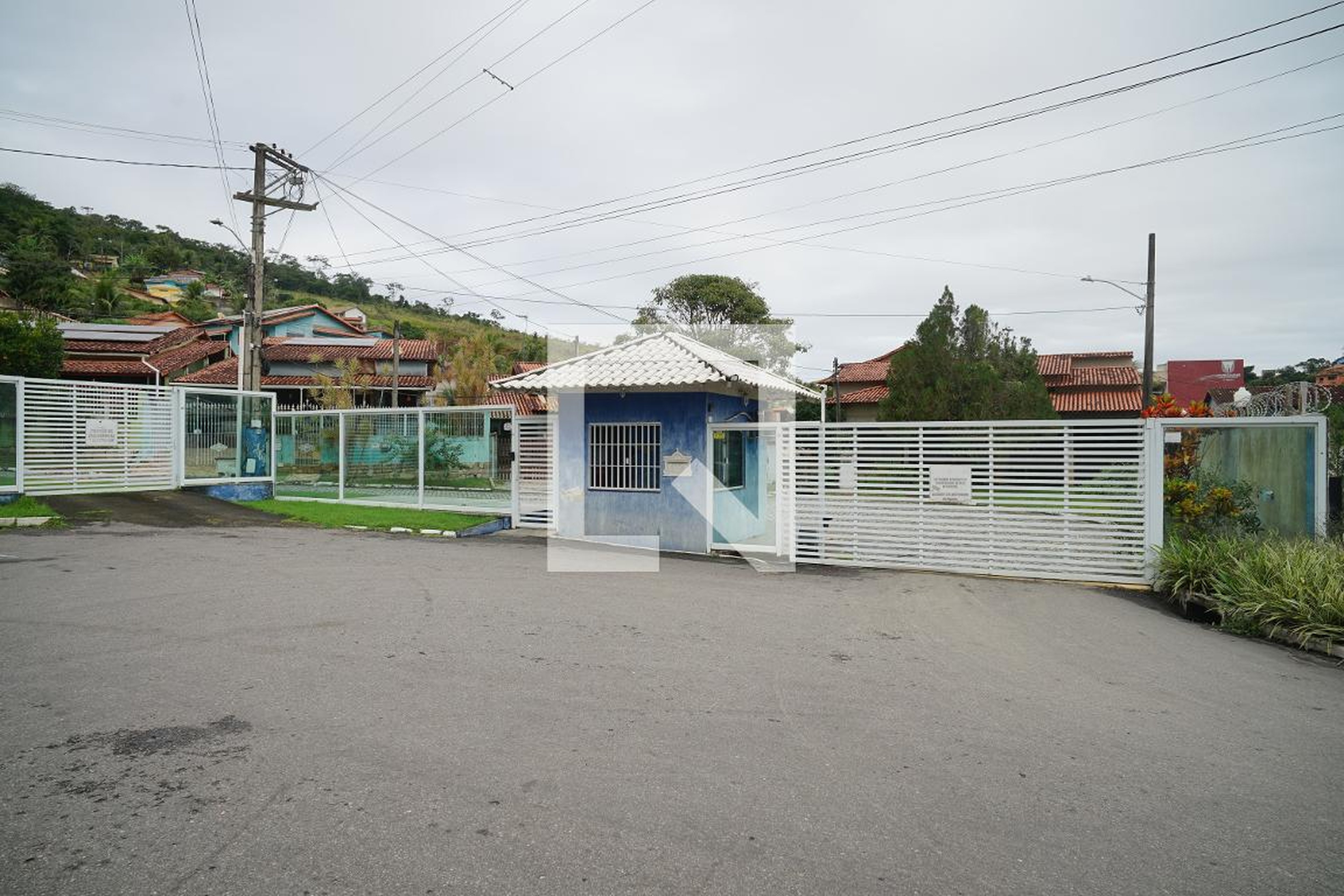 Fachada do condomínio Condomínio em Avenida Roberto Silveira, 2158