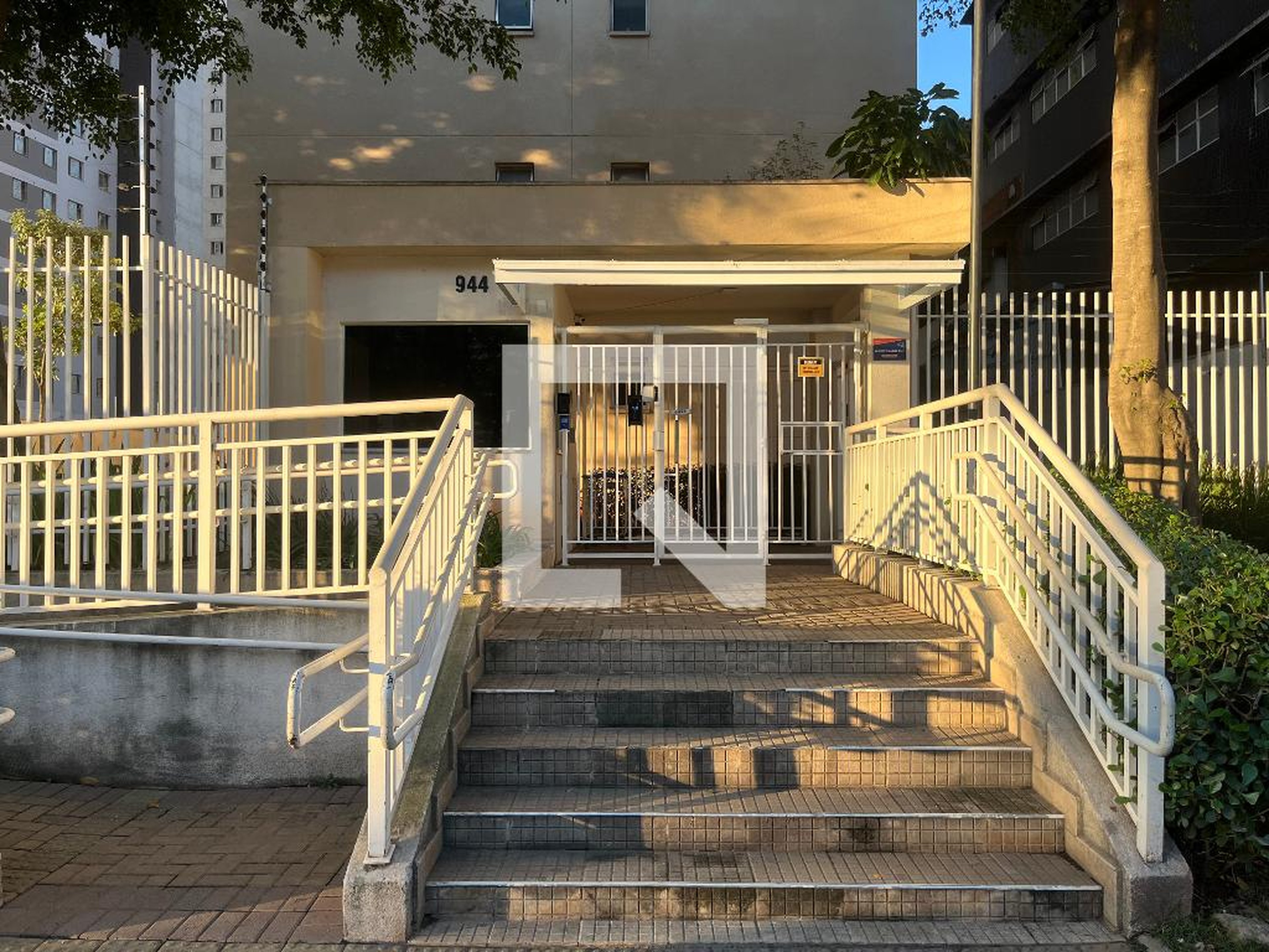 Fachada do Prédio Condomínio Plano e Plano & Estação Barra Funda