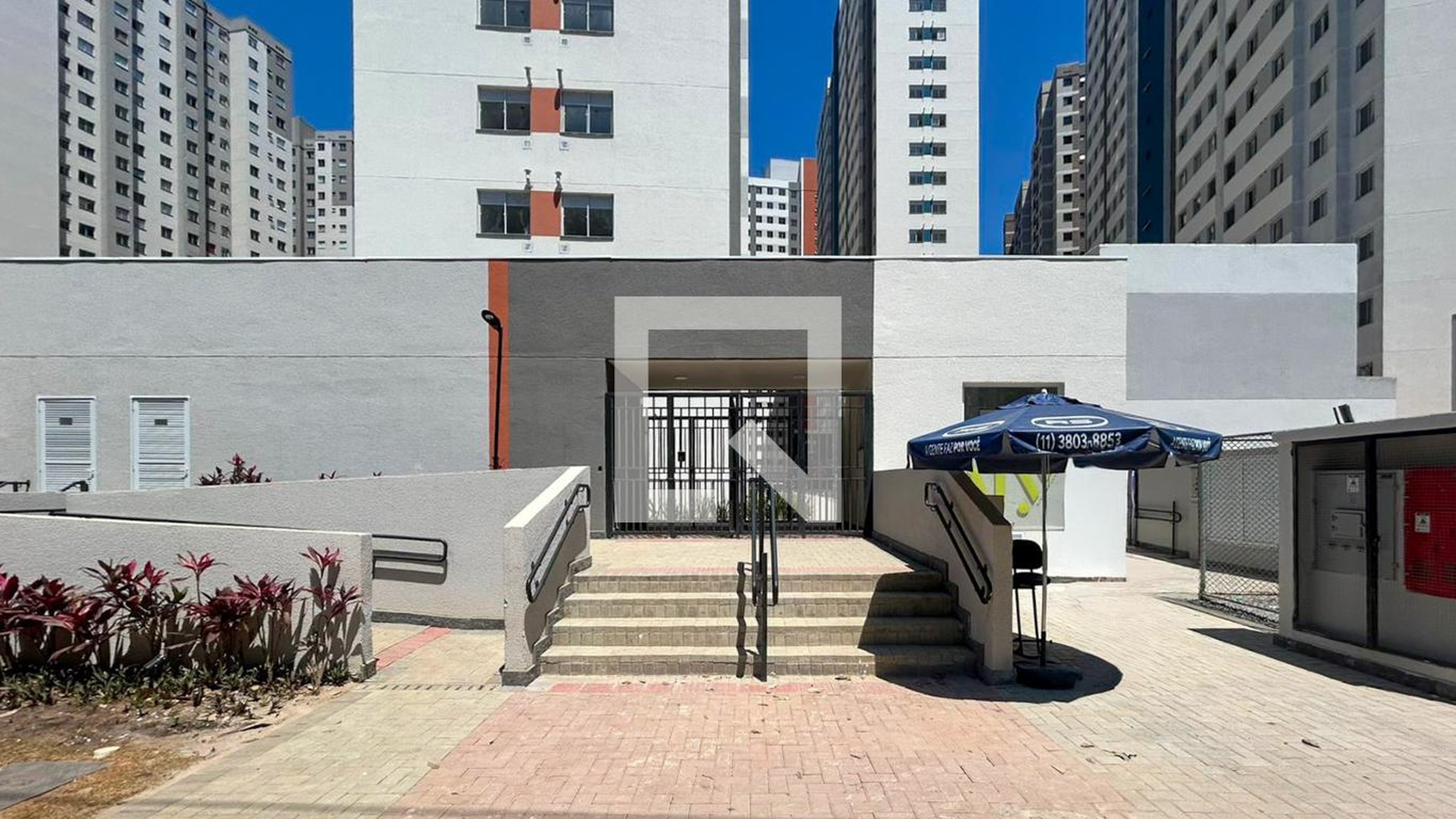 Fachada Condomínio em Avenida Miguel Yunes, 867