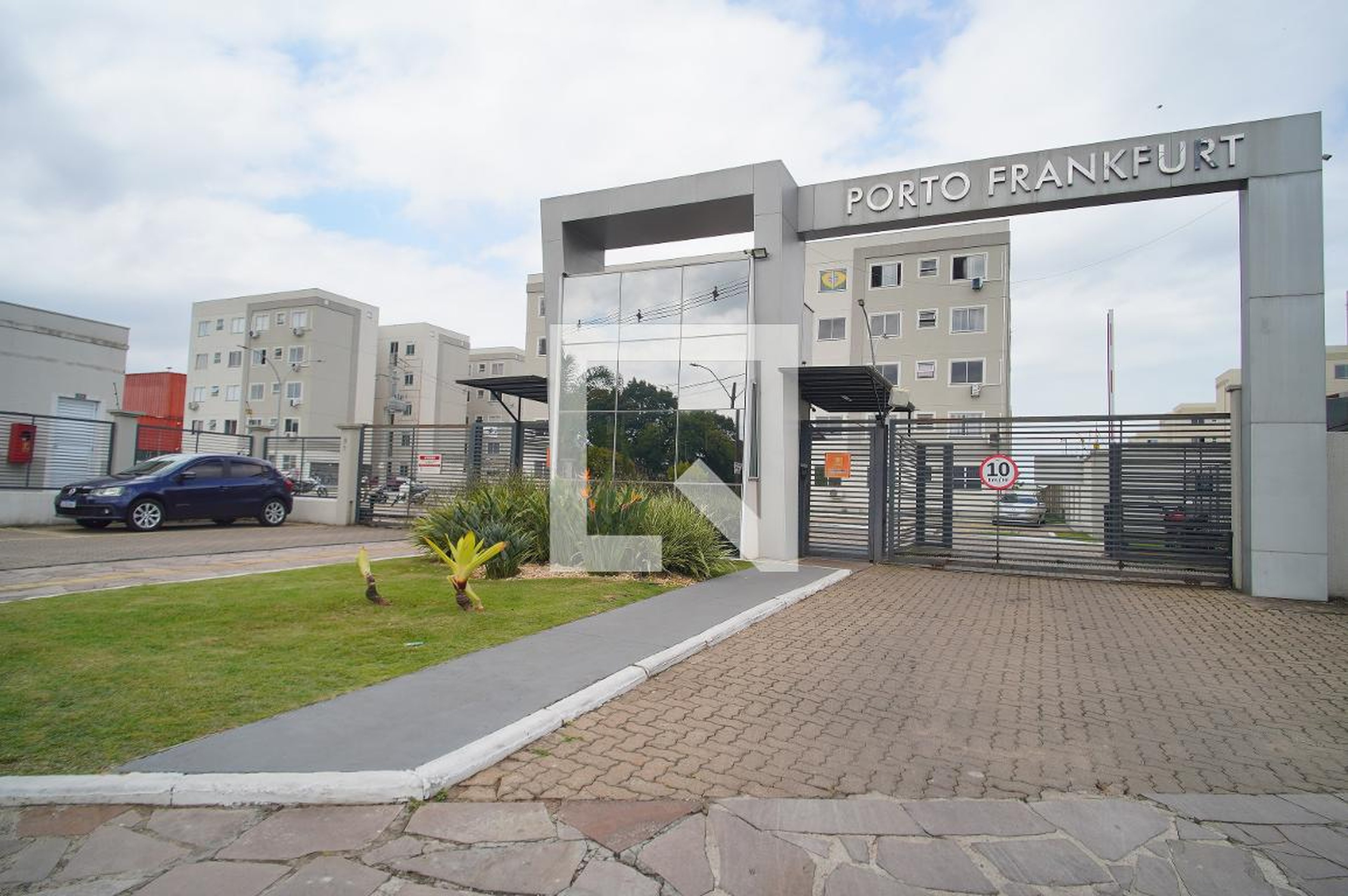 Fachada Condomínio em Avenida Lions Scharlau, 343