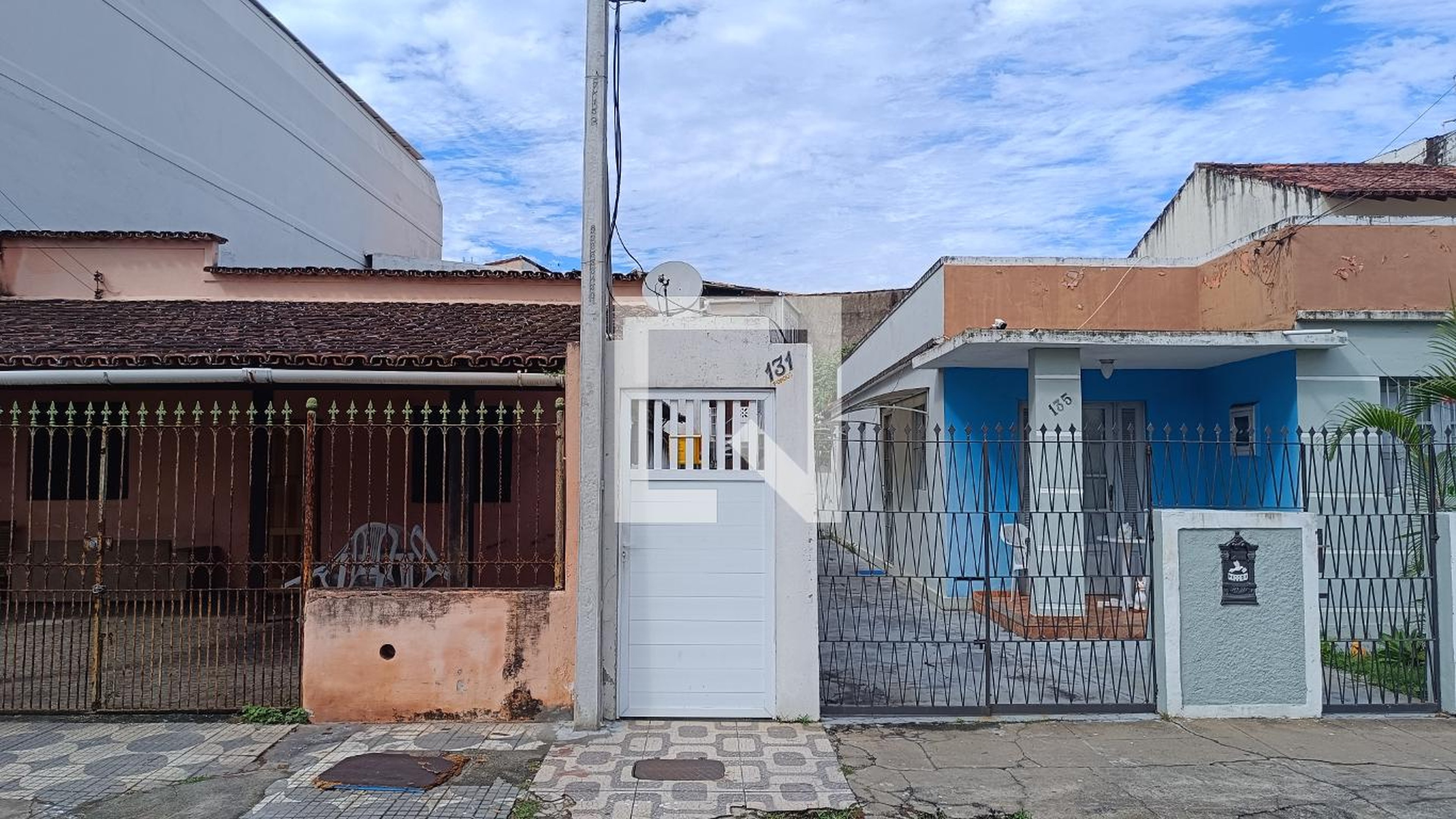 FACHADA Condomínio em Rua Doutor Júlio Olivier, 131