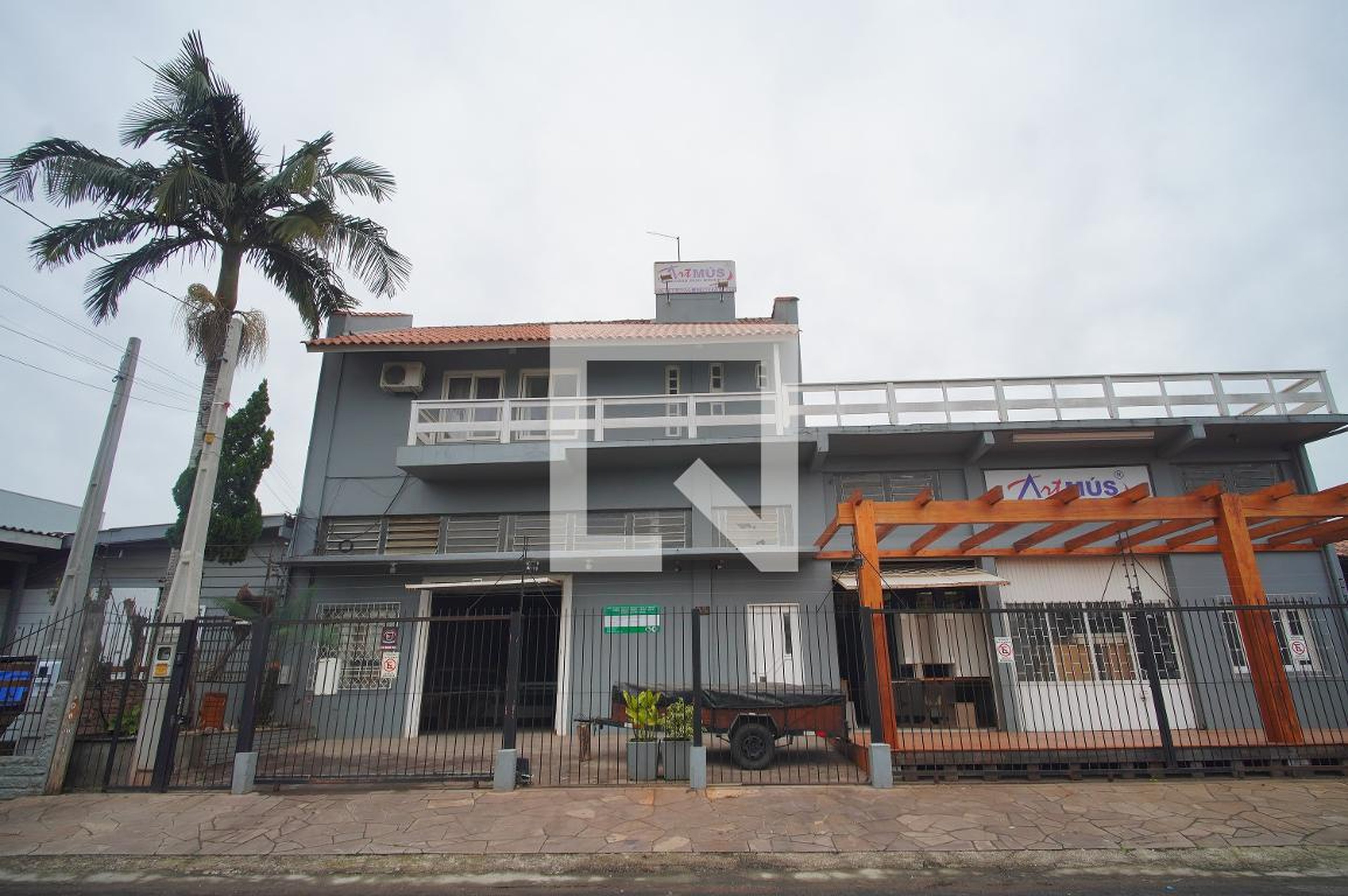 Fachada Condomínio em Rua Espírito Santo, 82