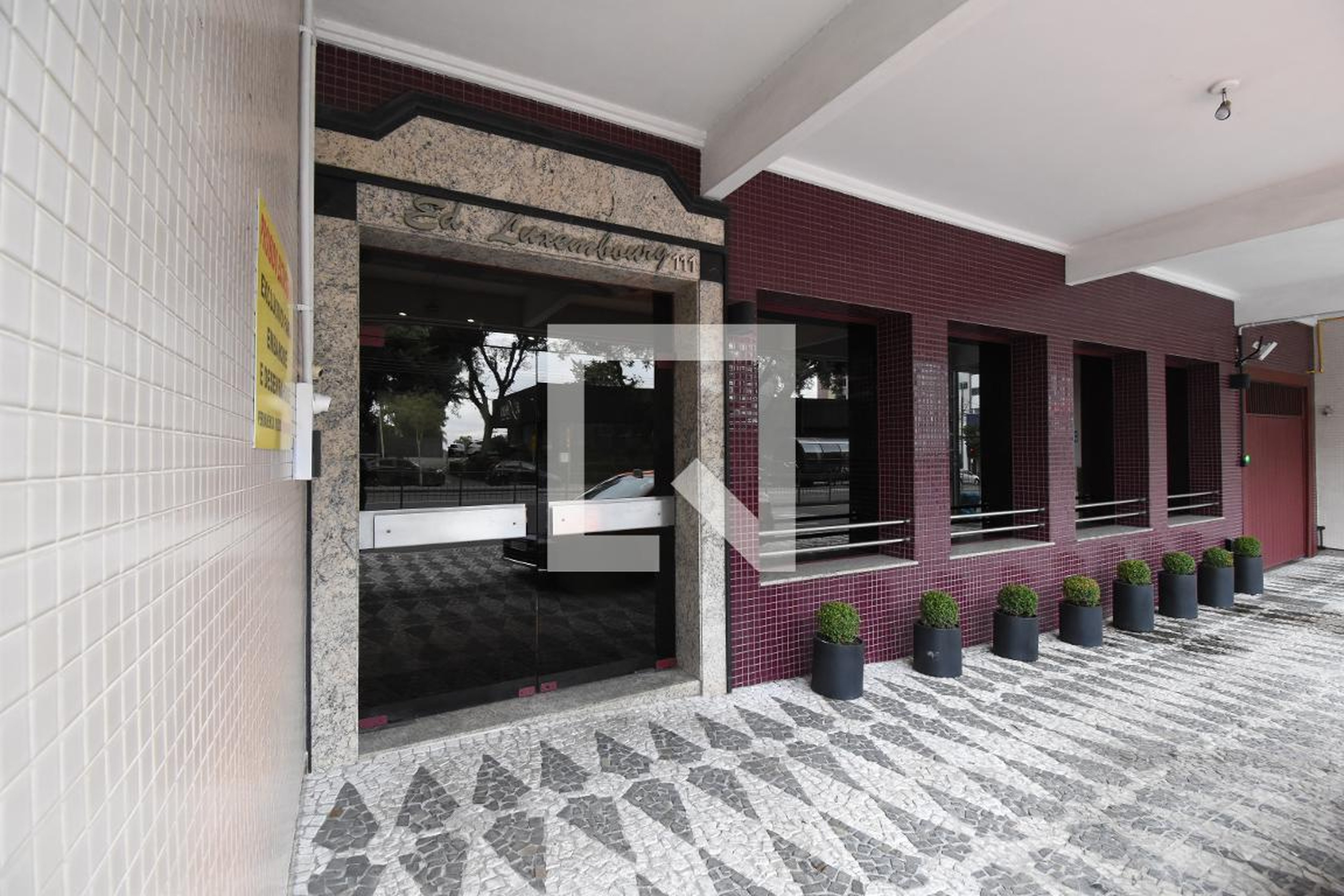 Fachada Condomínio em Avenida Paraná, 111