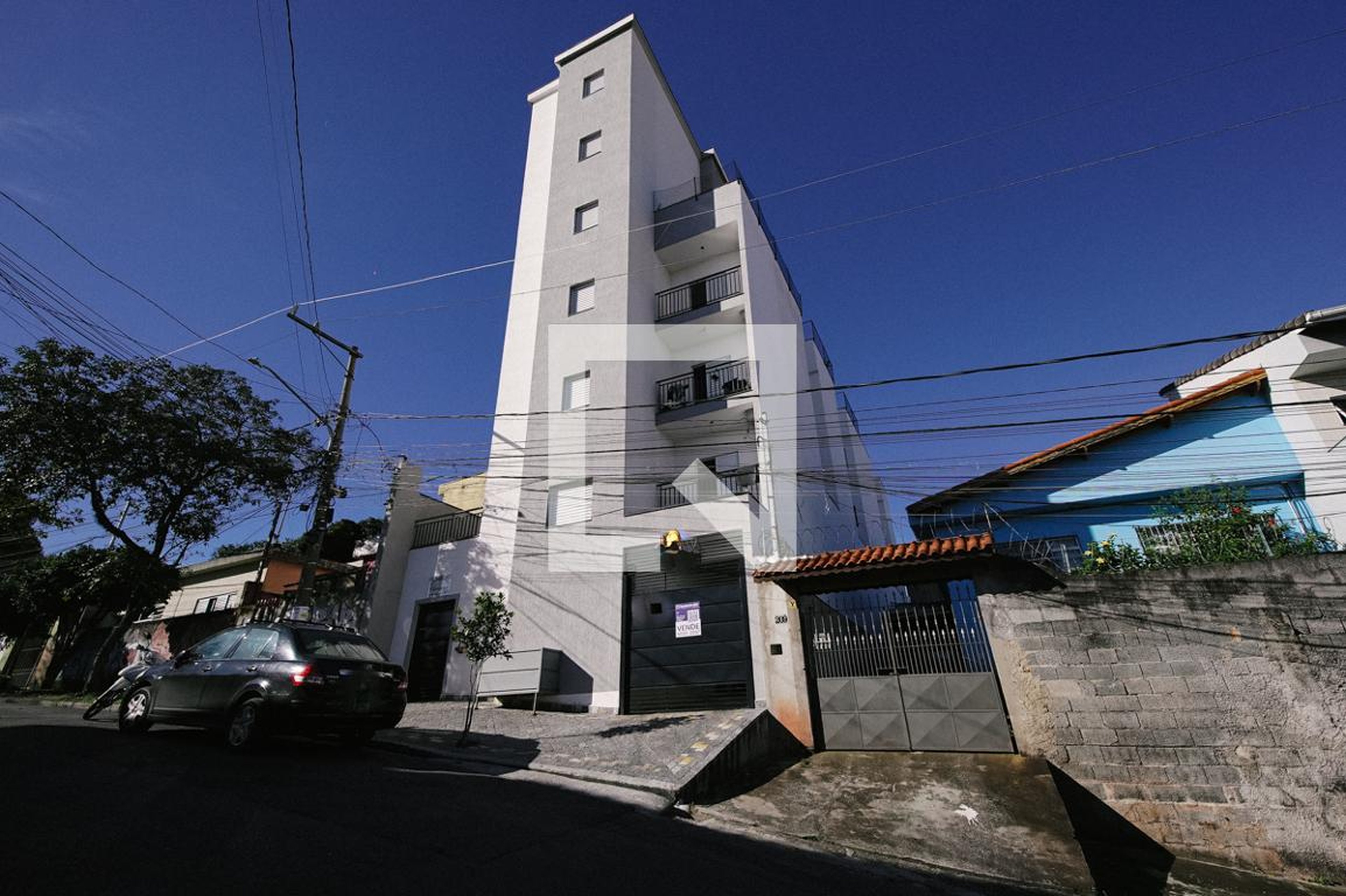 Fachada Condomínio em Rua Filipe de Carvalho, 203