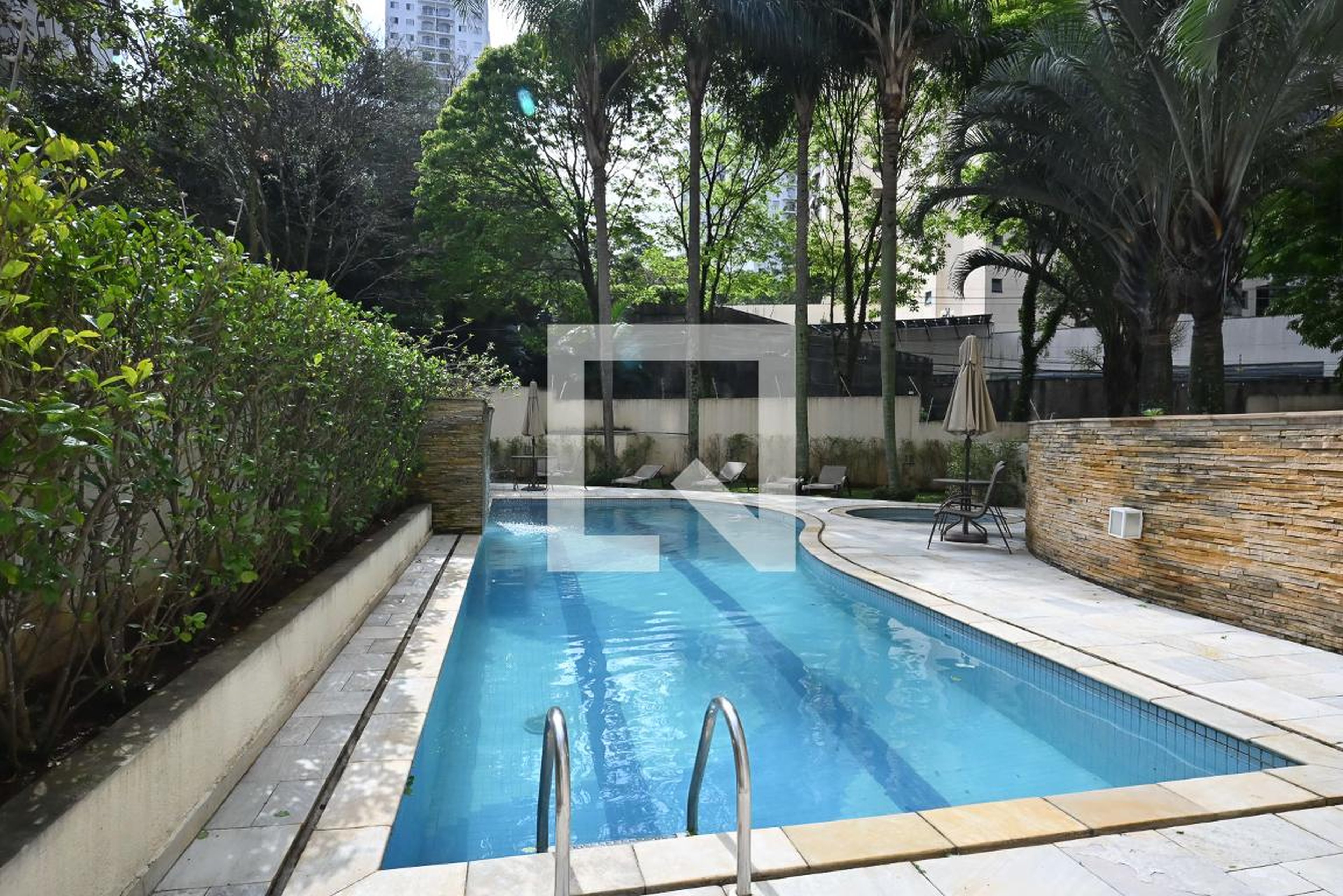 Piscina - Boulevard Mondrian