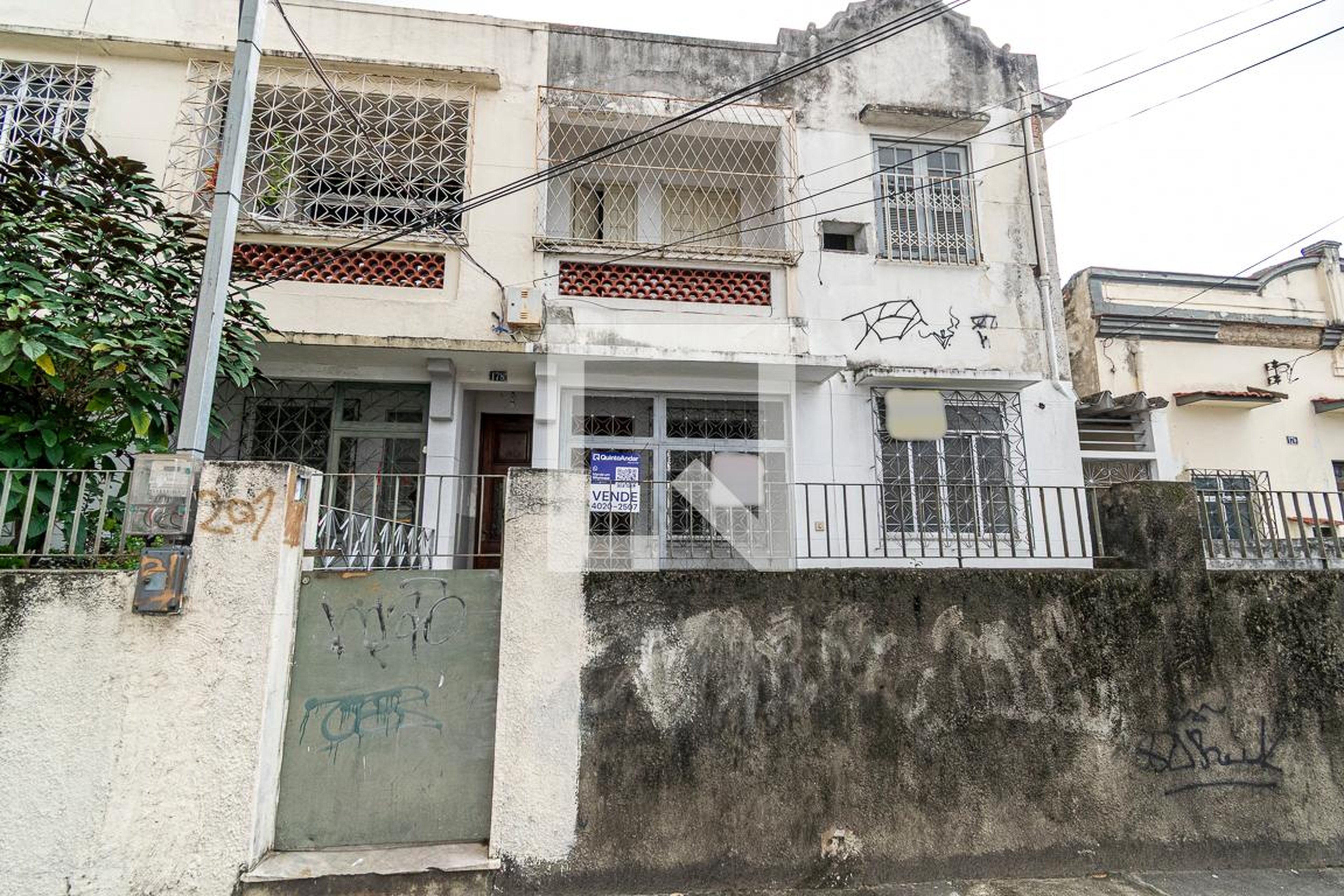 Fachada do Prédio Condomínio em Rua Diomedes Trota, 178