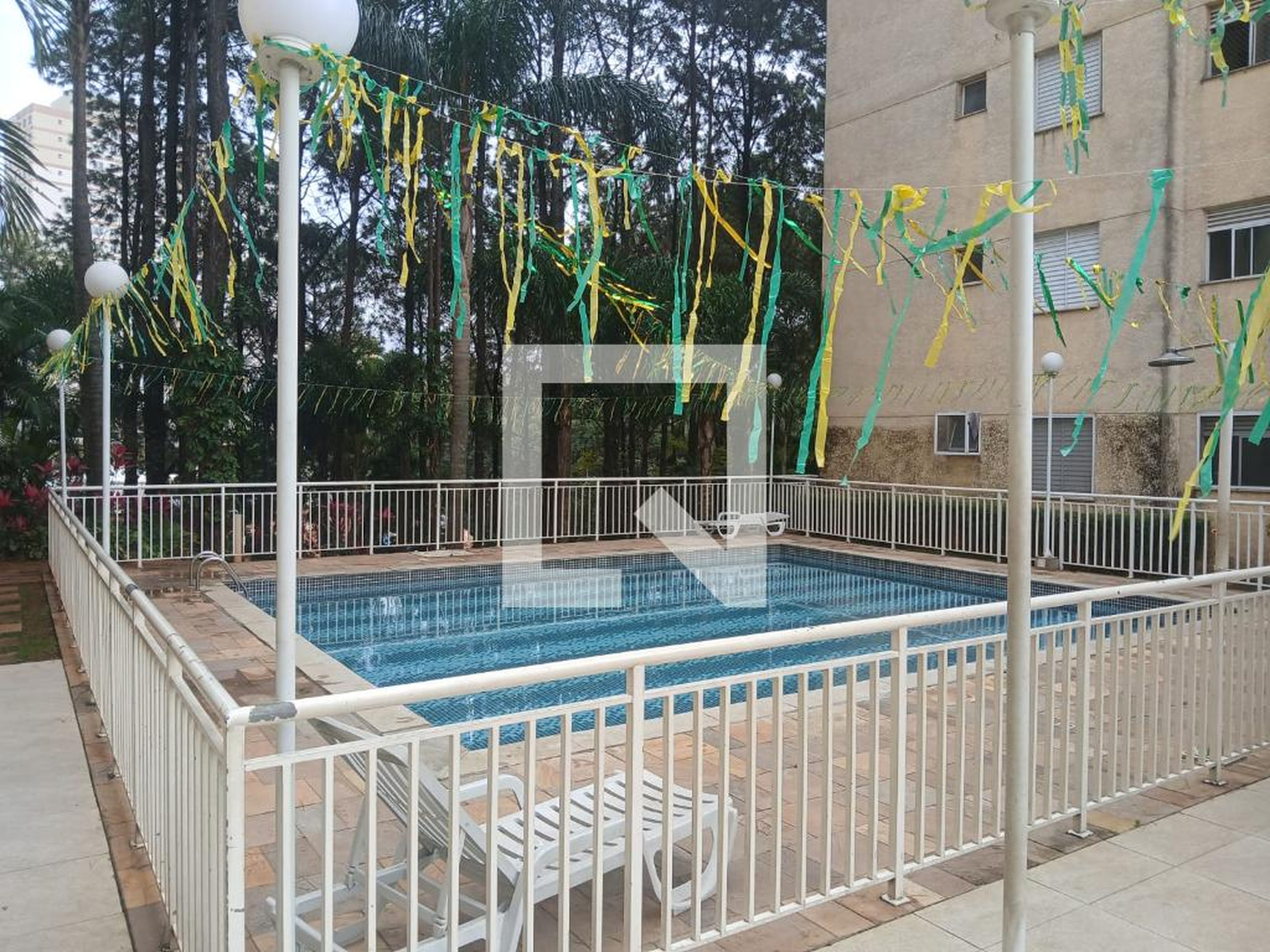 Área externa Condomínio em Rua Orminda Pinto, 80