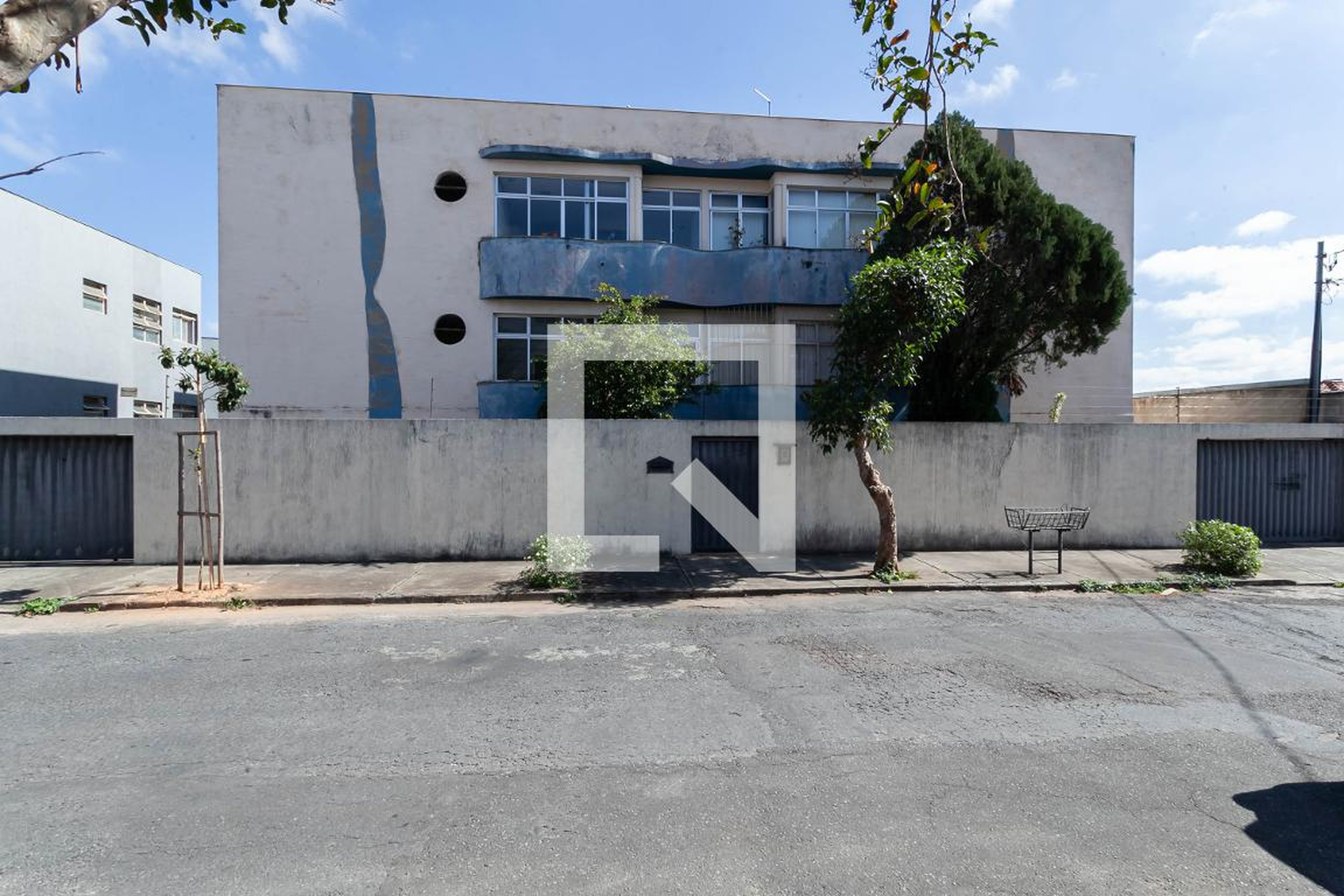 Fachada Condomínio em Rua Sul de Minas, 31