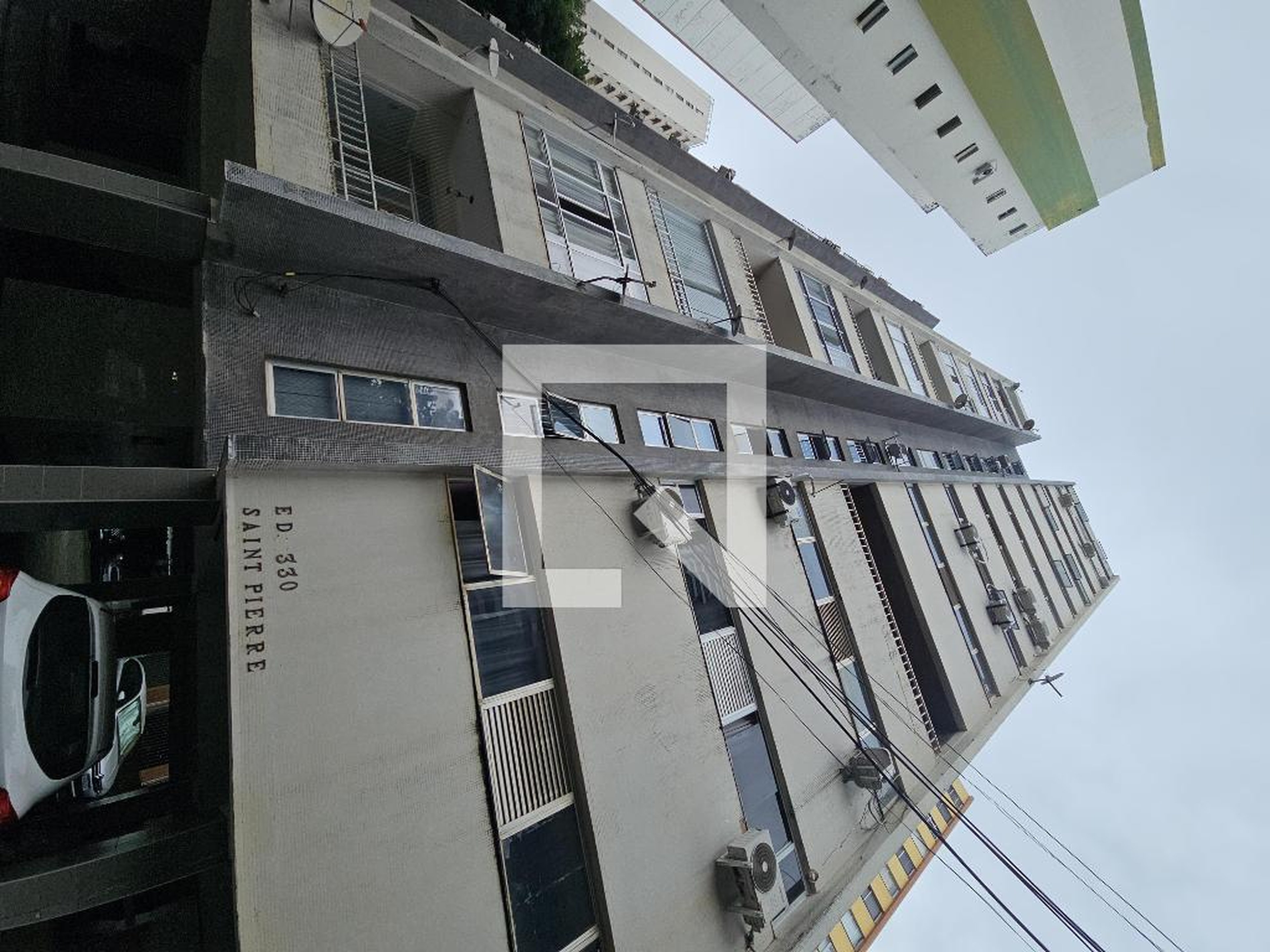 Fachada do Prédio Condomínio em Rua Professor Sabino Silva, 330