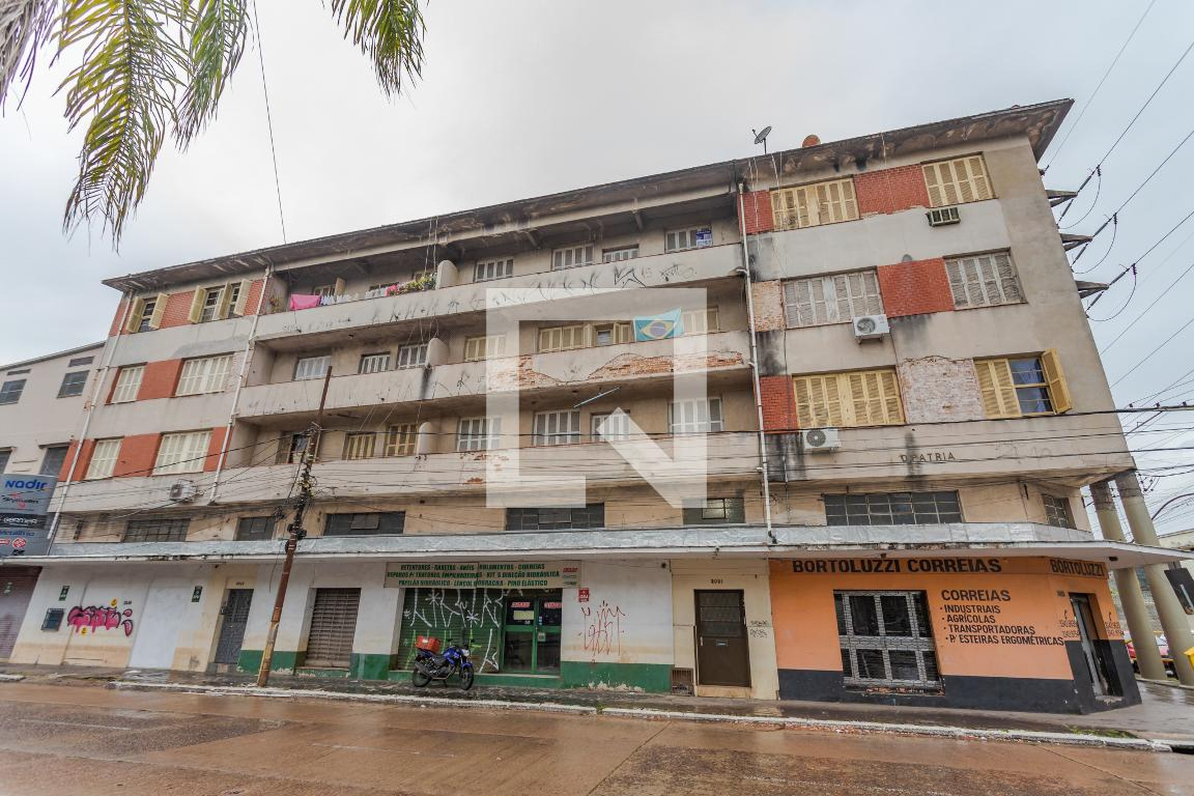 Fachada Condomínio em Avenida Farrapos, 3031