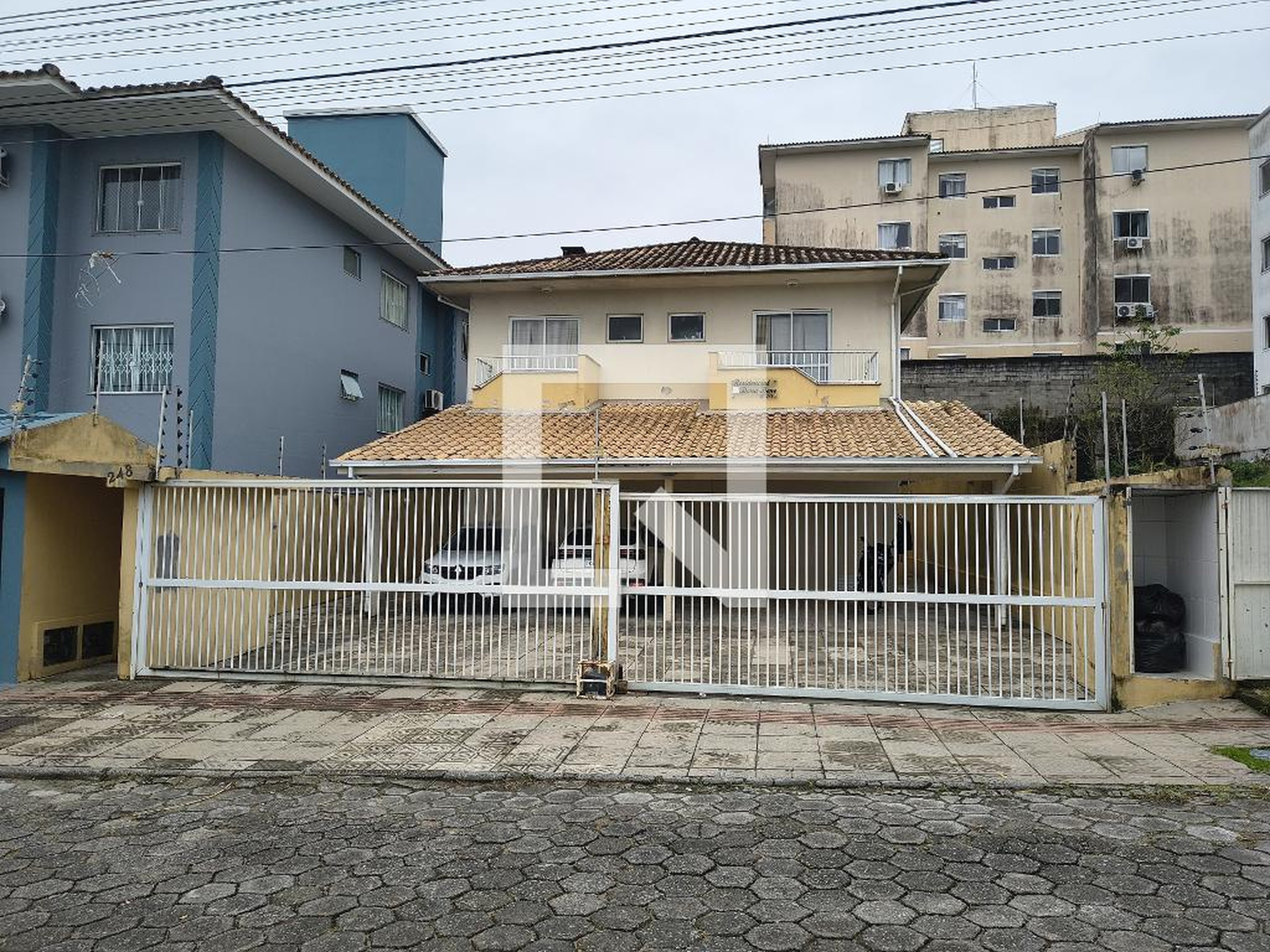 Fachada Condomínio em Rua Zigomar Georgina de Souza Silva, 248