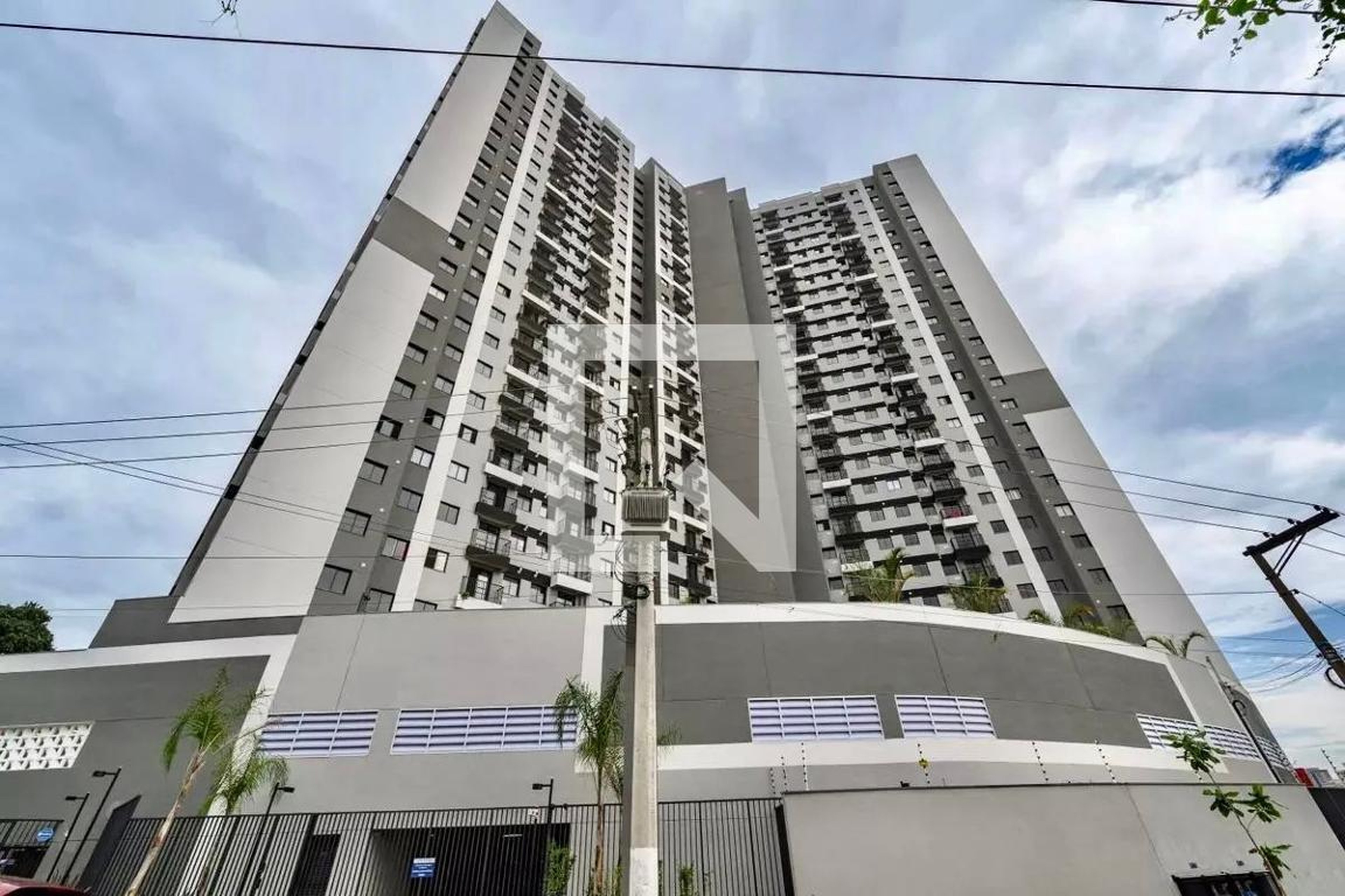 Fachada Condomínio em Rua Jorge Duprat Figueiredo, 363