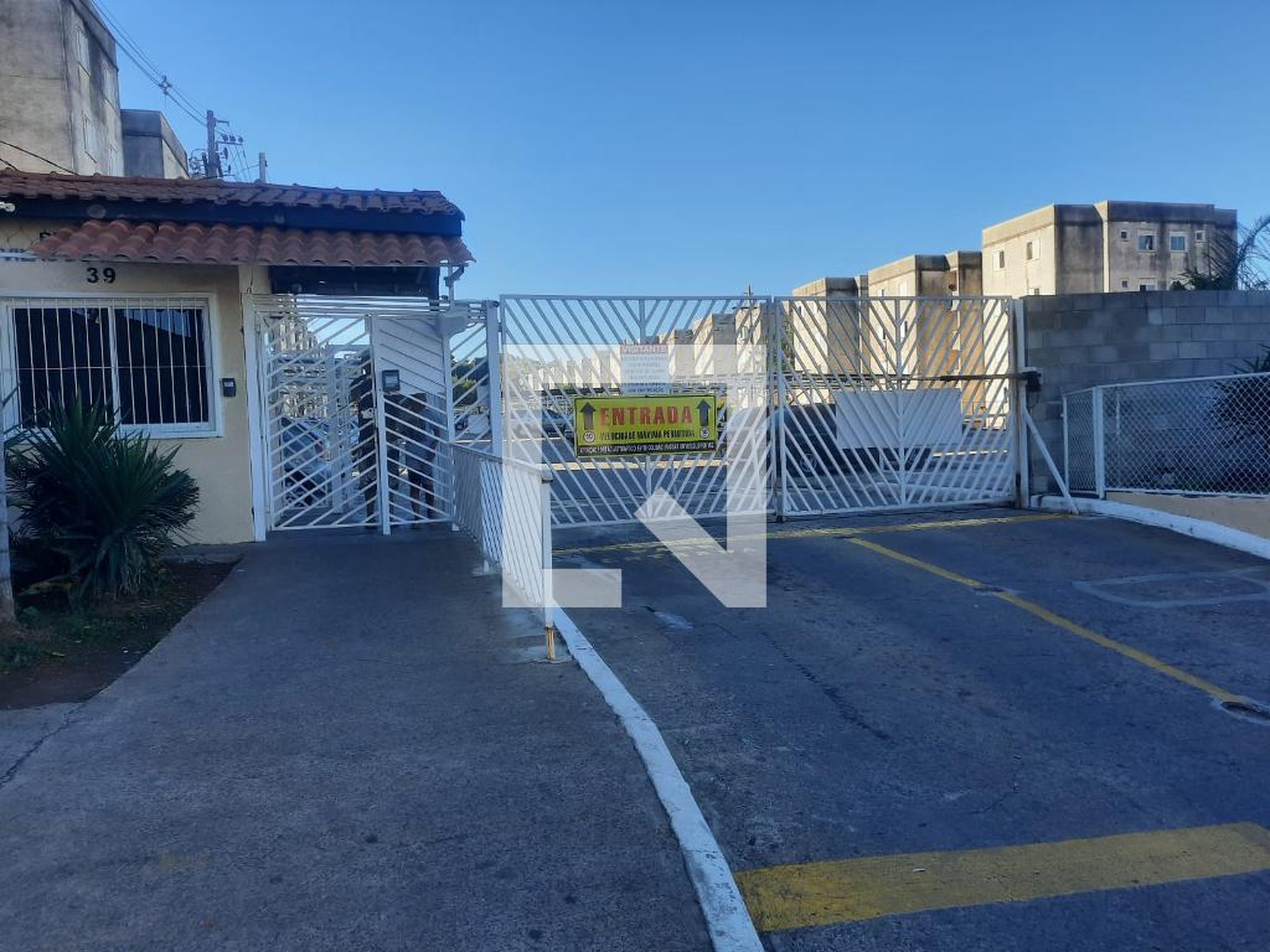 Fachada do Prédio Condomínio em Rua Orlindo Marçal de Oliveira Vale, 39
