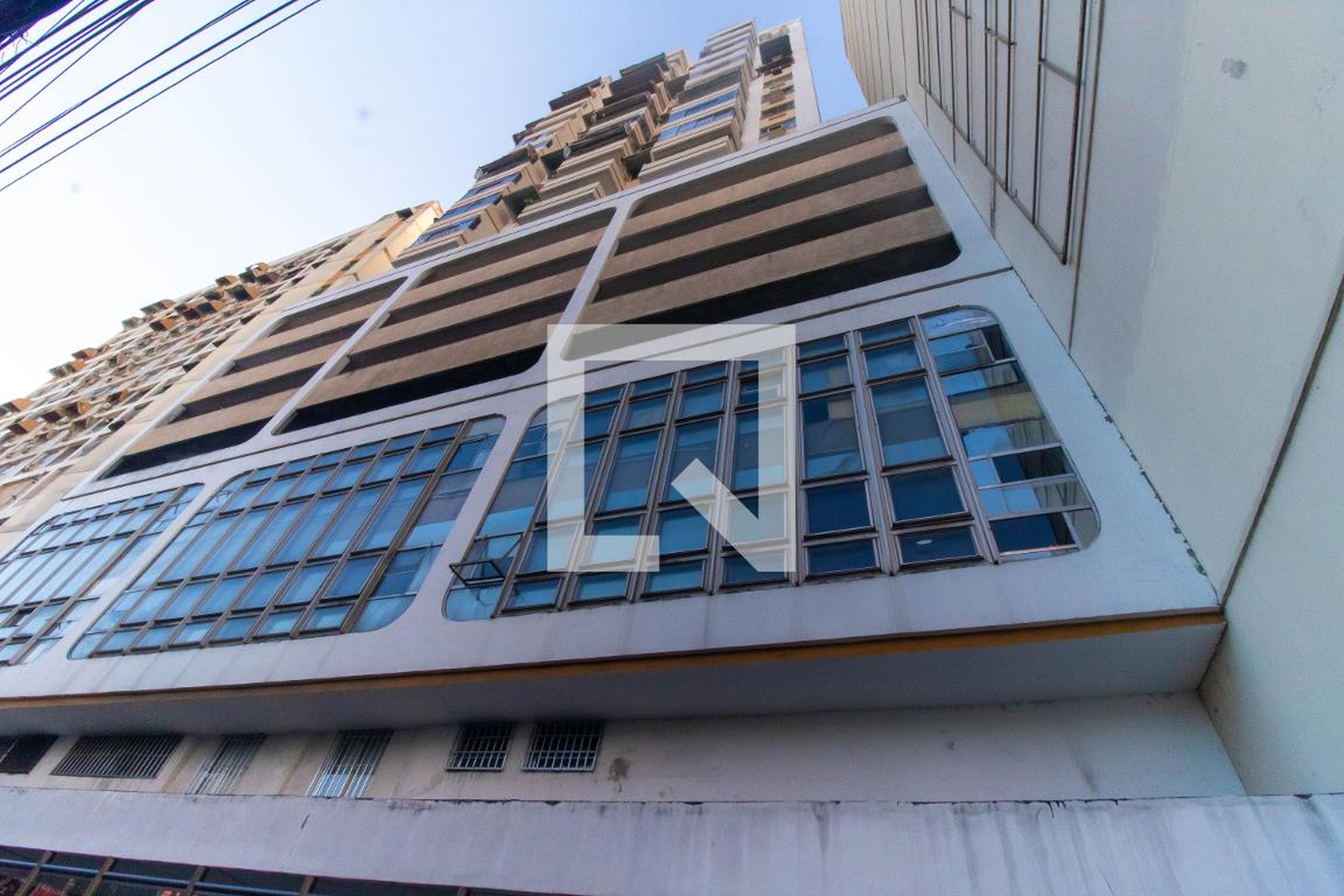 Fachada Condomínio Miramar Suite Service