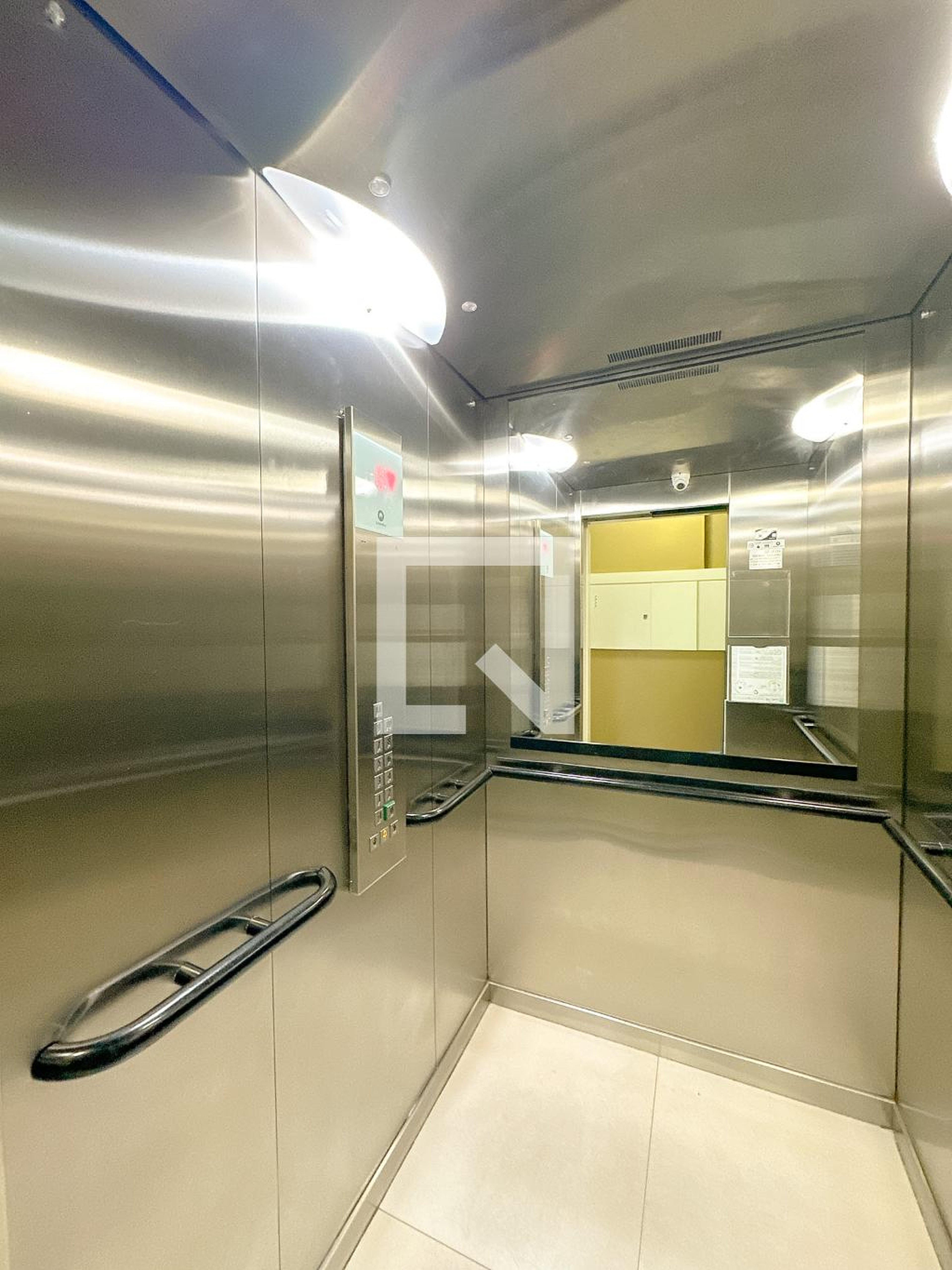 Elevador - Isadora Residence
