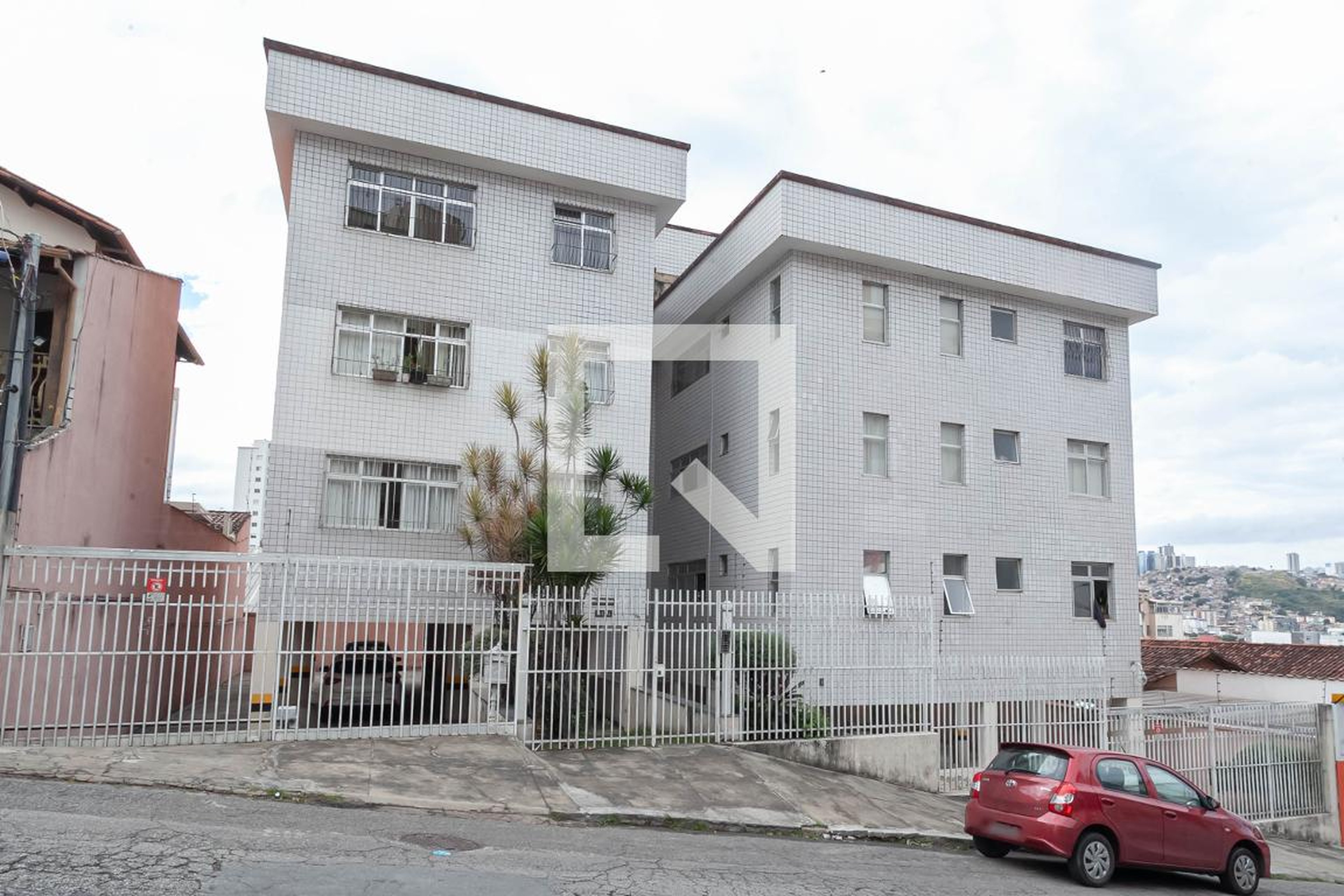 Fachada Condomínio em Rua Lindolfo de Azevedo, 501