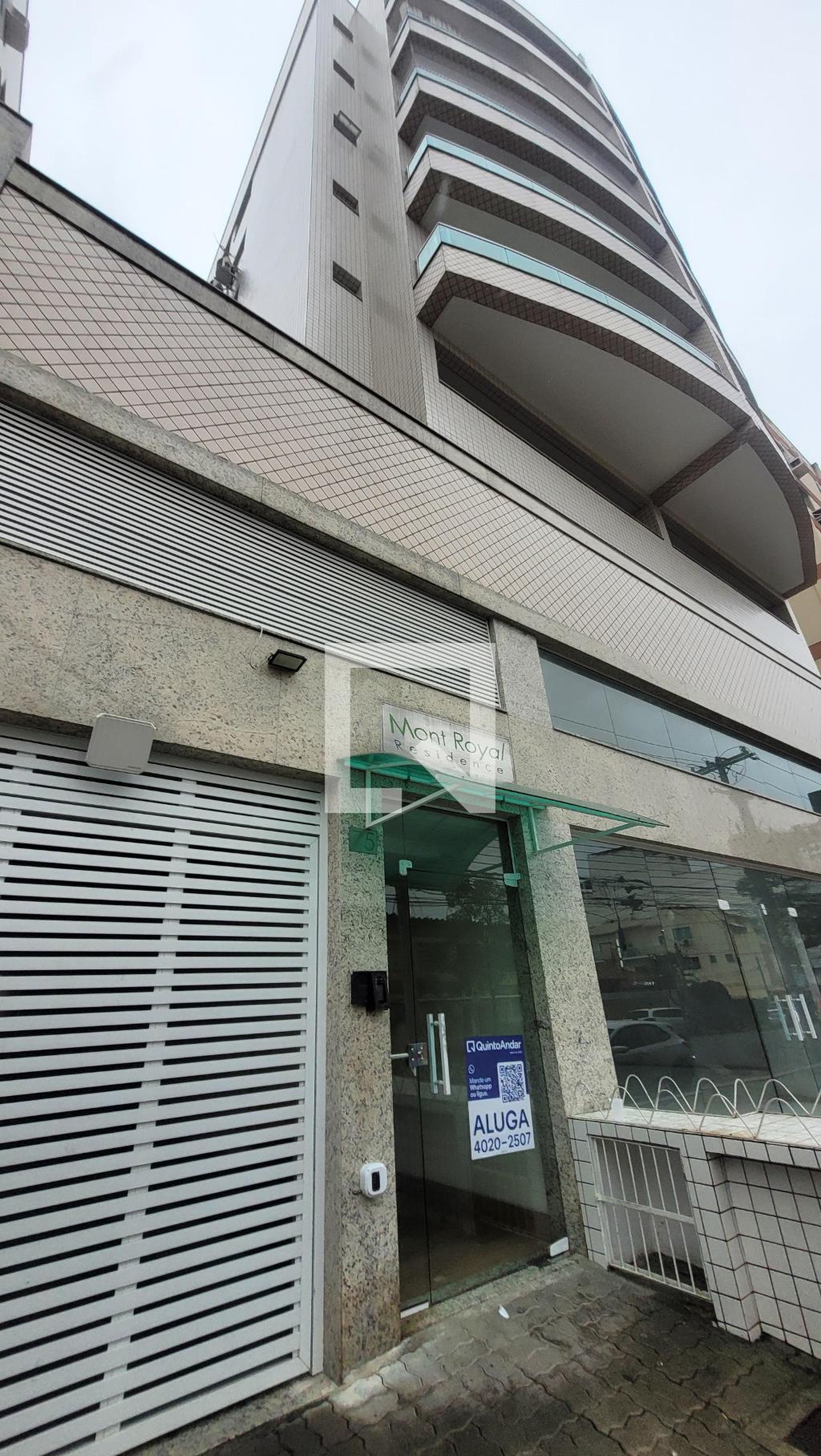 Fachada Condomínio em Rua Ouro Branco, 562