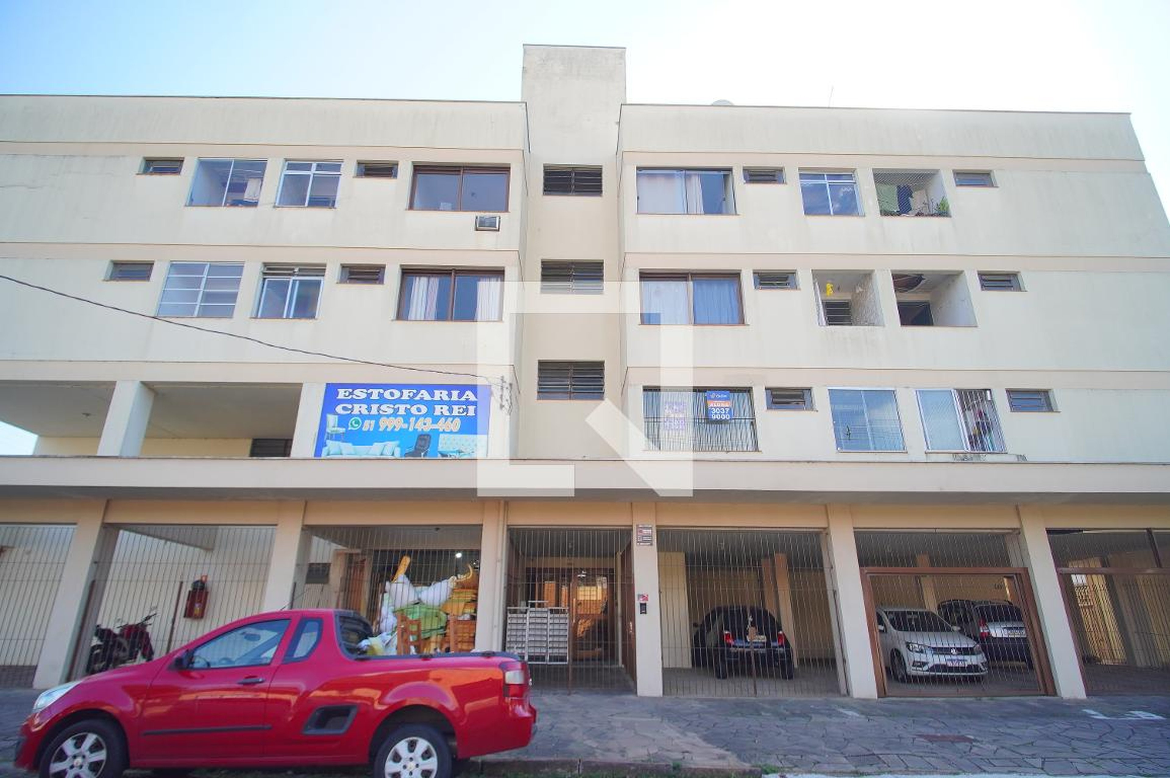 Fachada Condomínio em Rua Nóbrega, 289