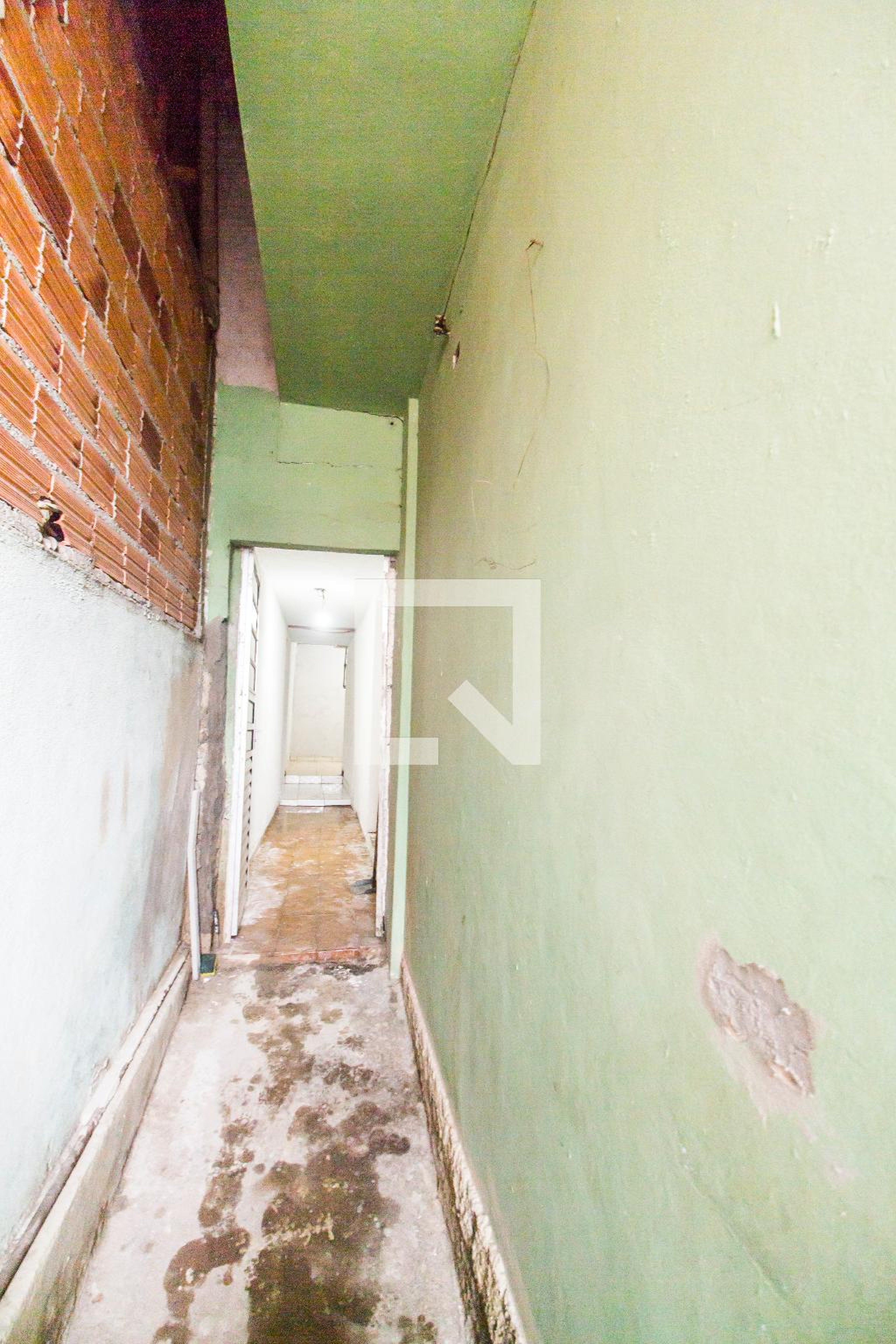 Entrada Condomínio em Rua Diógenes Ribeiro de Lima, 629