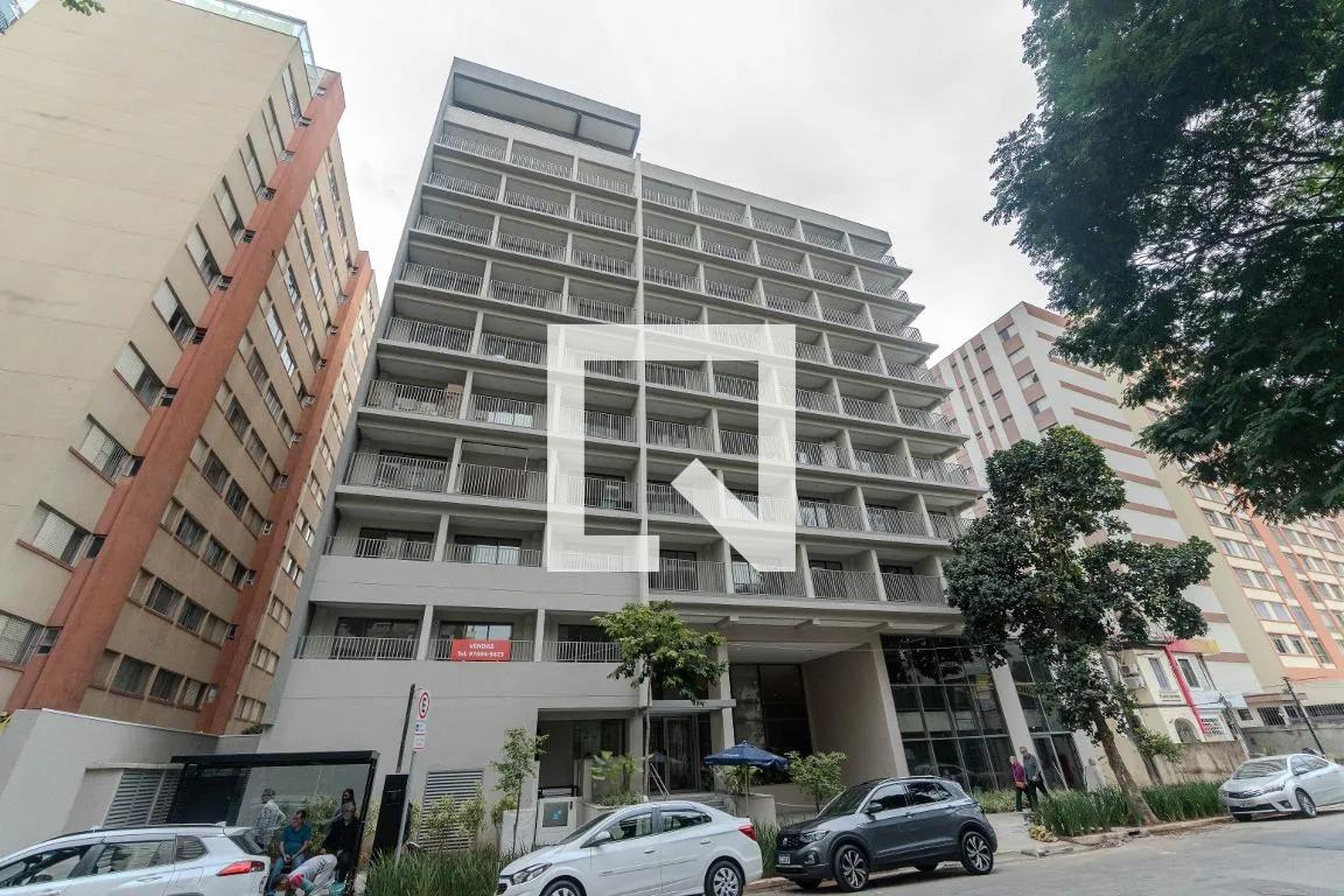 Fachada Condomínio em Rua Carlos Sampaio, 178