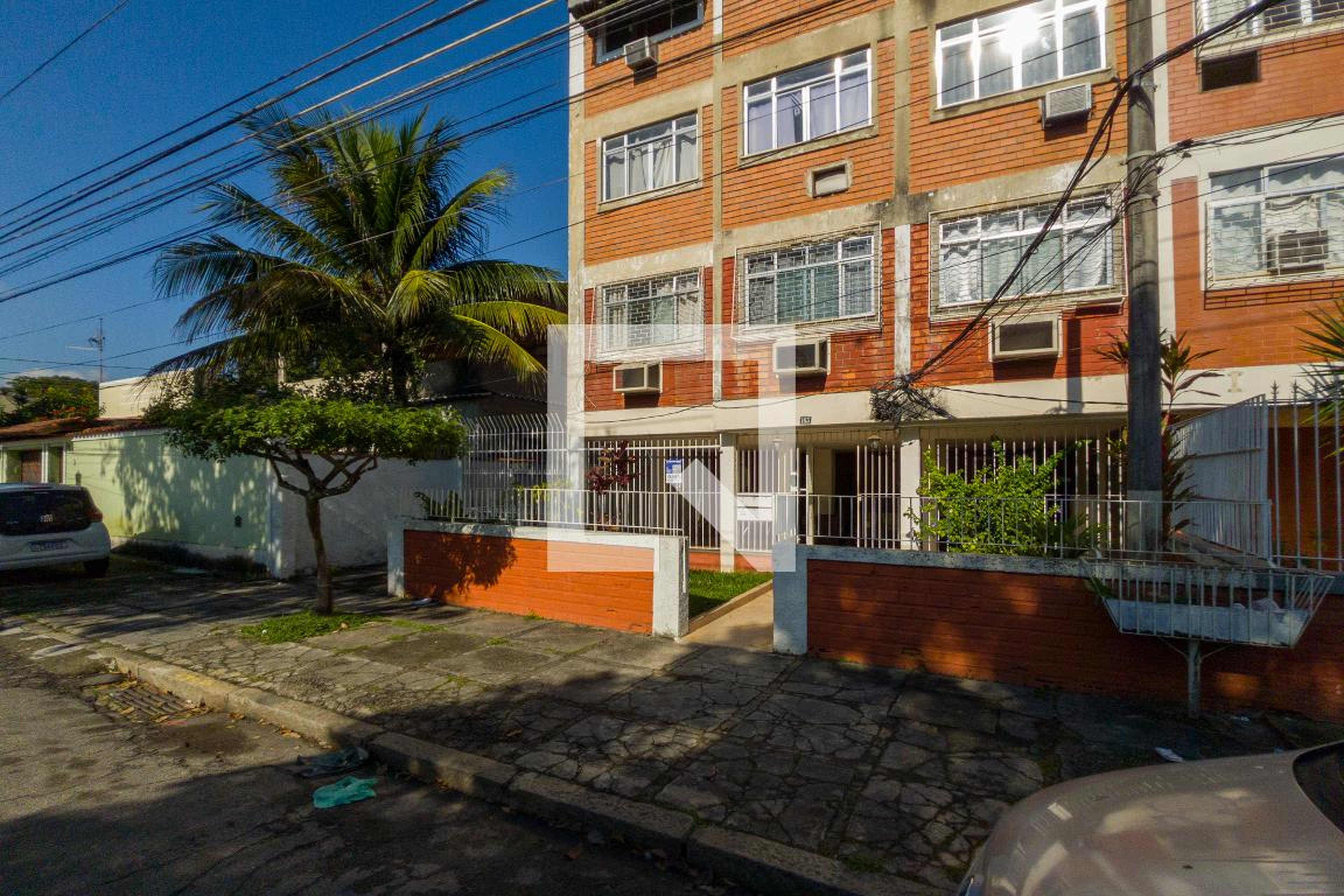 Fachada Condomínio em Rua Gutemberg, 163